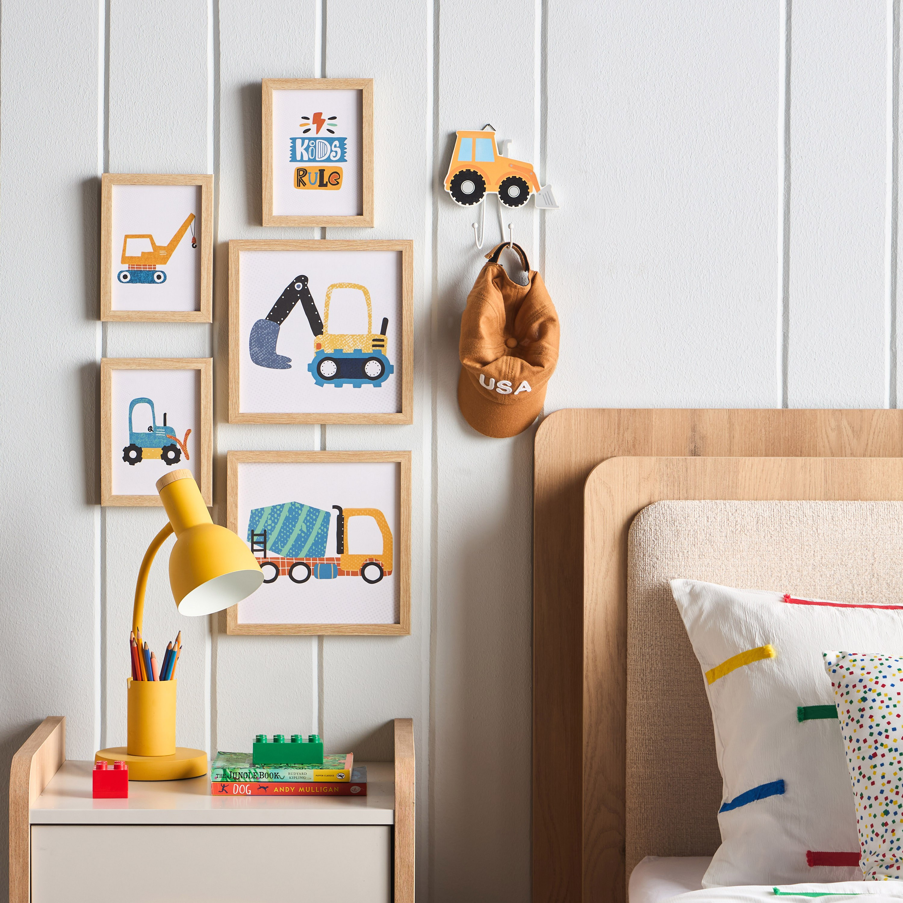 طقم زينة حائط كانفاس مؤطرة 5 قطع بتصميم شاحنات بناء-kids-decorandlighting-decor-wallart-image-3