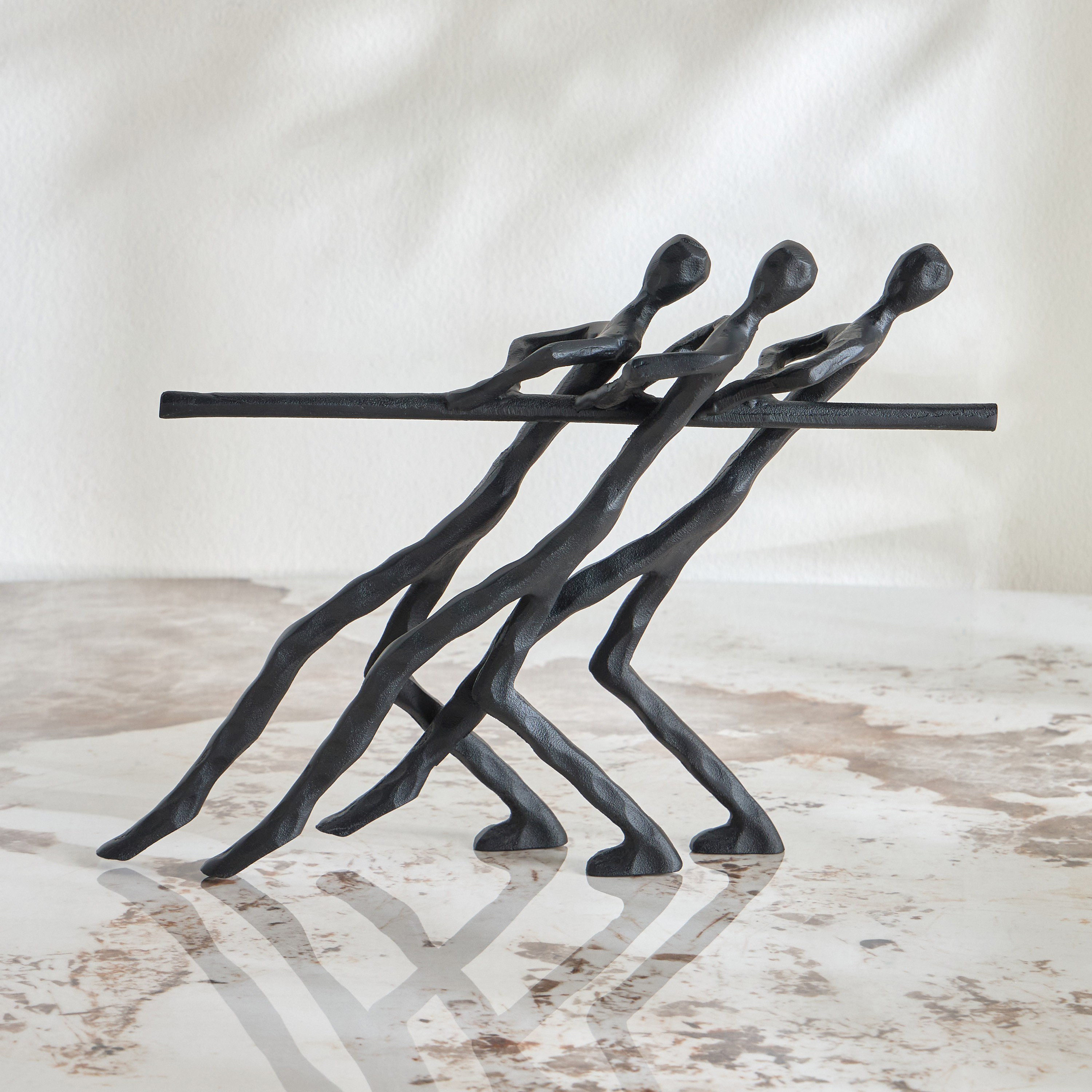 تمثال ديكور لرجال يسحبون عصا - لولو إمبولي-household-decor-decorativeobjectsandsculptures-image-1