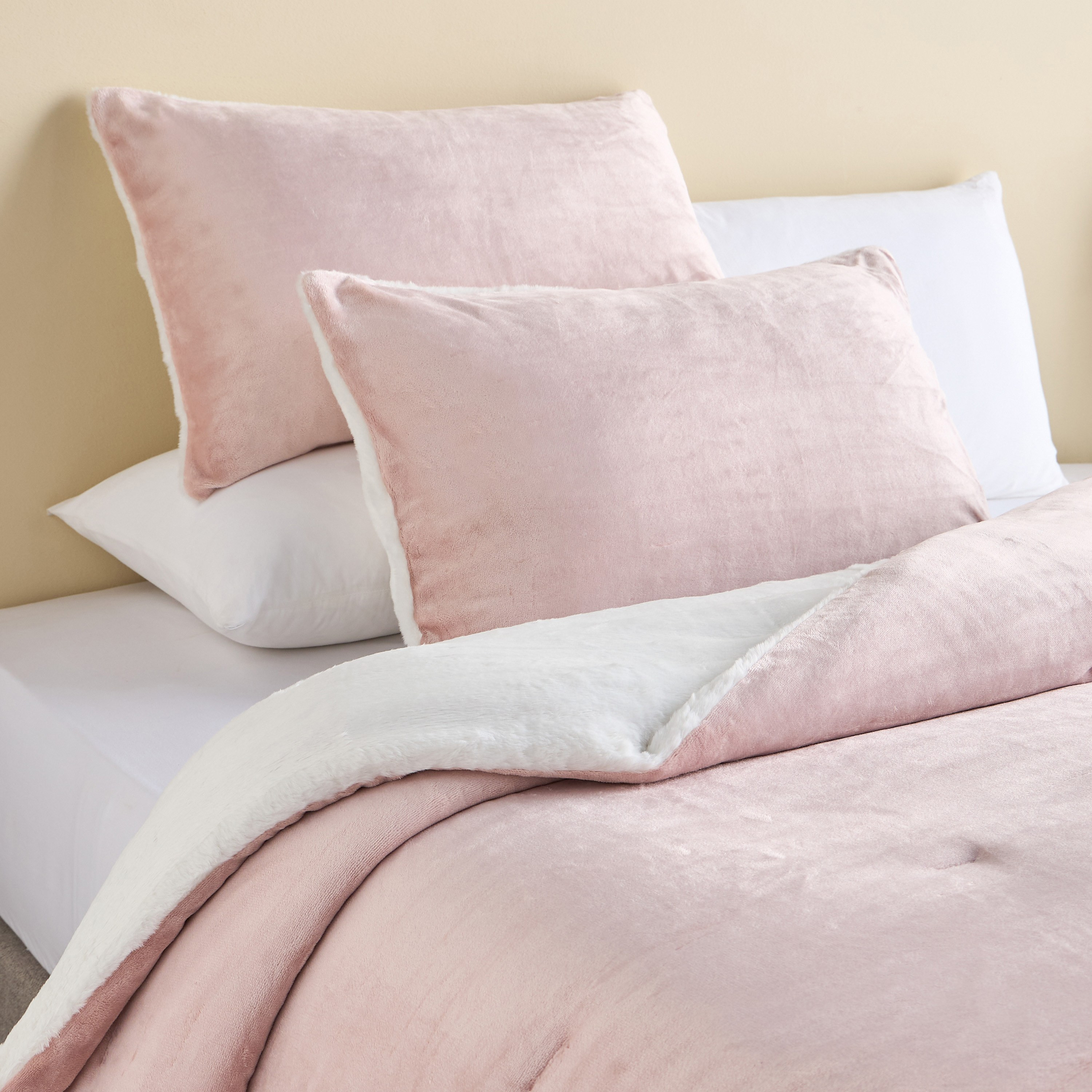 Opal Flannel 3-Piece Queen Comforter Set - 200x240 cm-household-bedding-comfortersandbedspreads-comforters-image-1
