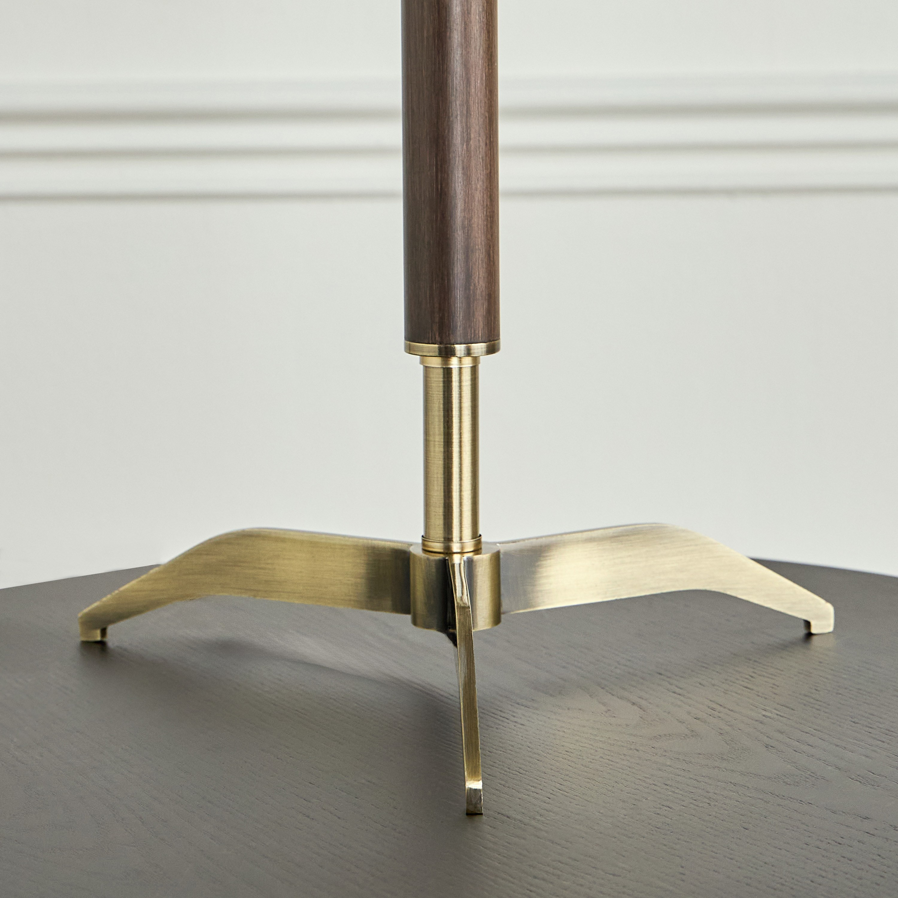 Remi Metal Table Lamp - 68 cm-household-lighting-tableanddesklamps-image-4