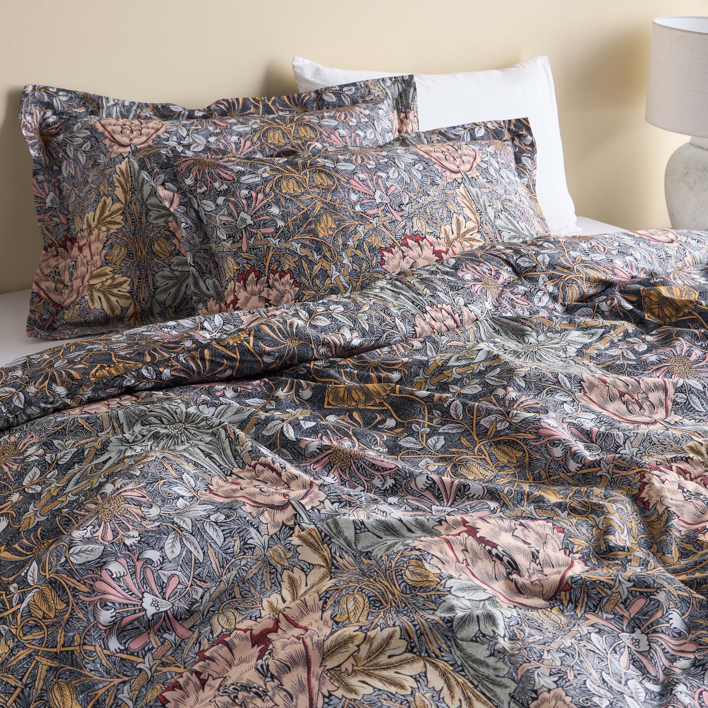 Declan Cotton Printed 200 Thread Count 3-Piece Super King Comforter Set - 240x260 cm-household-bedding-comfortersandbedspreads-comforters-image-5