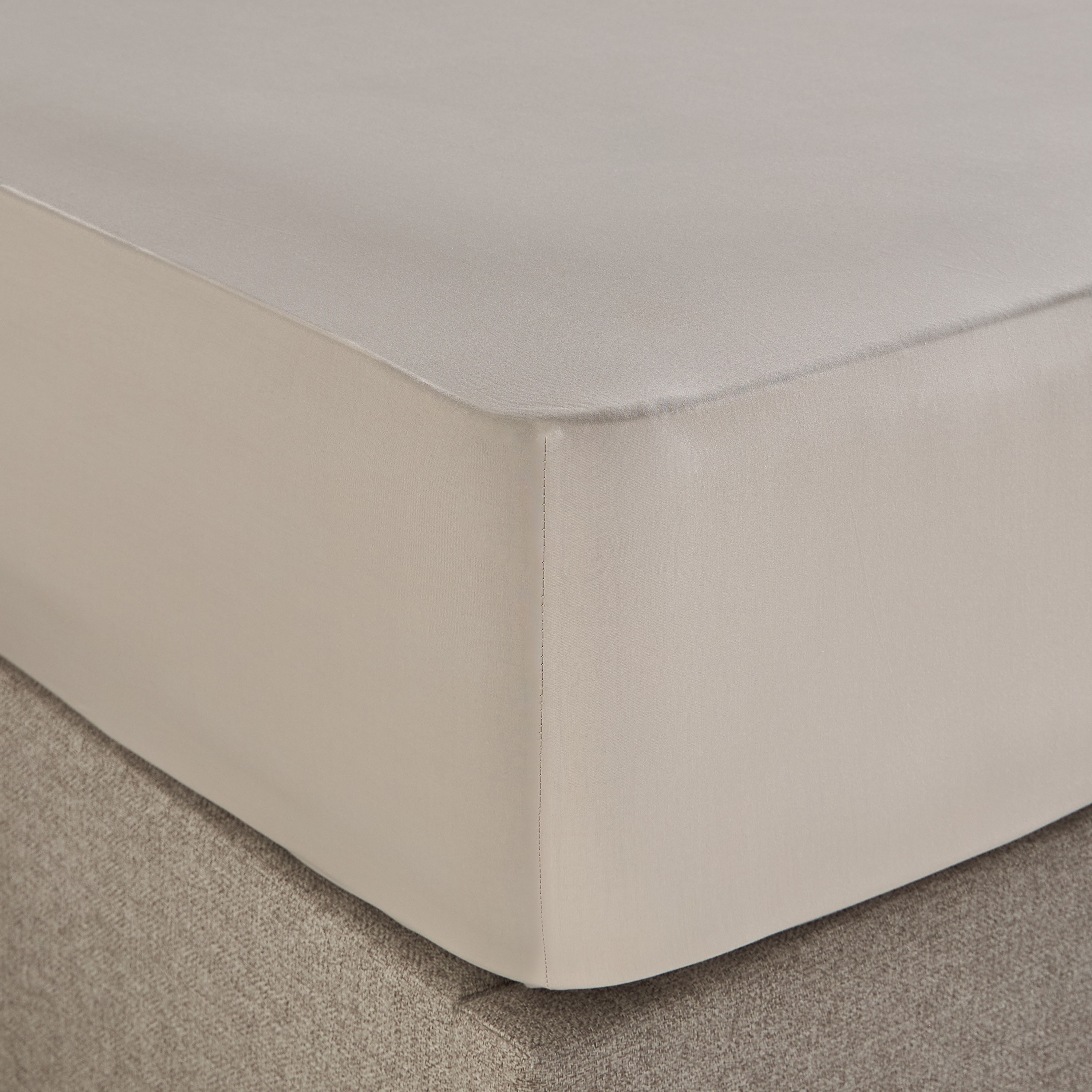 طقم شرشف مطّاطي كينج 3 قطع تينسيل بيركال من القطن العضوي - 180×205 سم-household-bedding-sheetsandpillowcases-fittedsheets-image-2