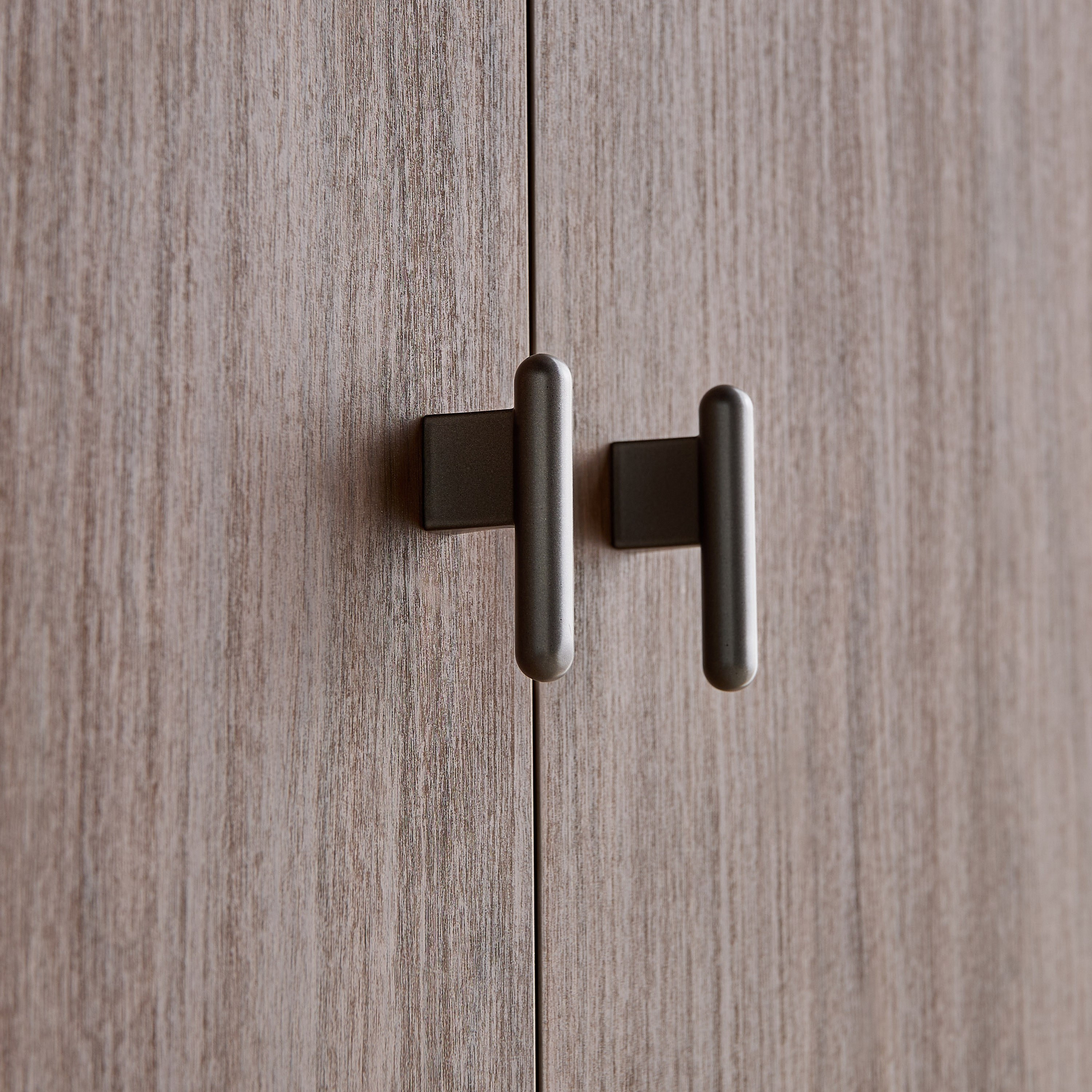 خزانة ملابس بـ5 أبواب ودرجين - زين-furniture-bedroom-wardrobes-image-5