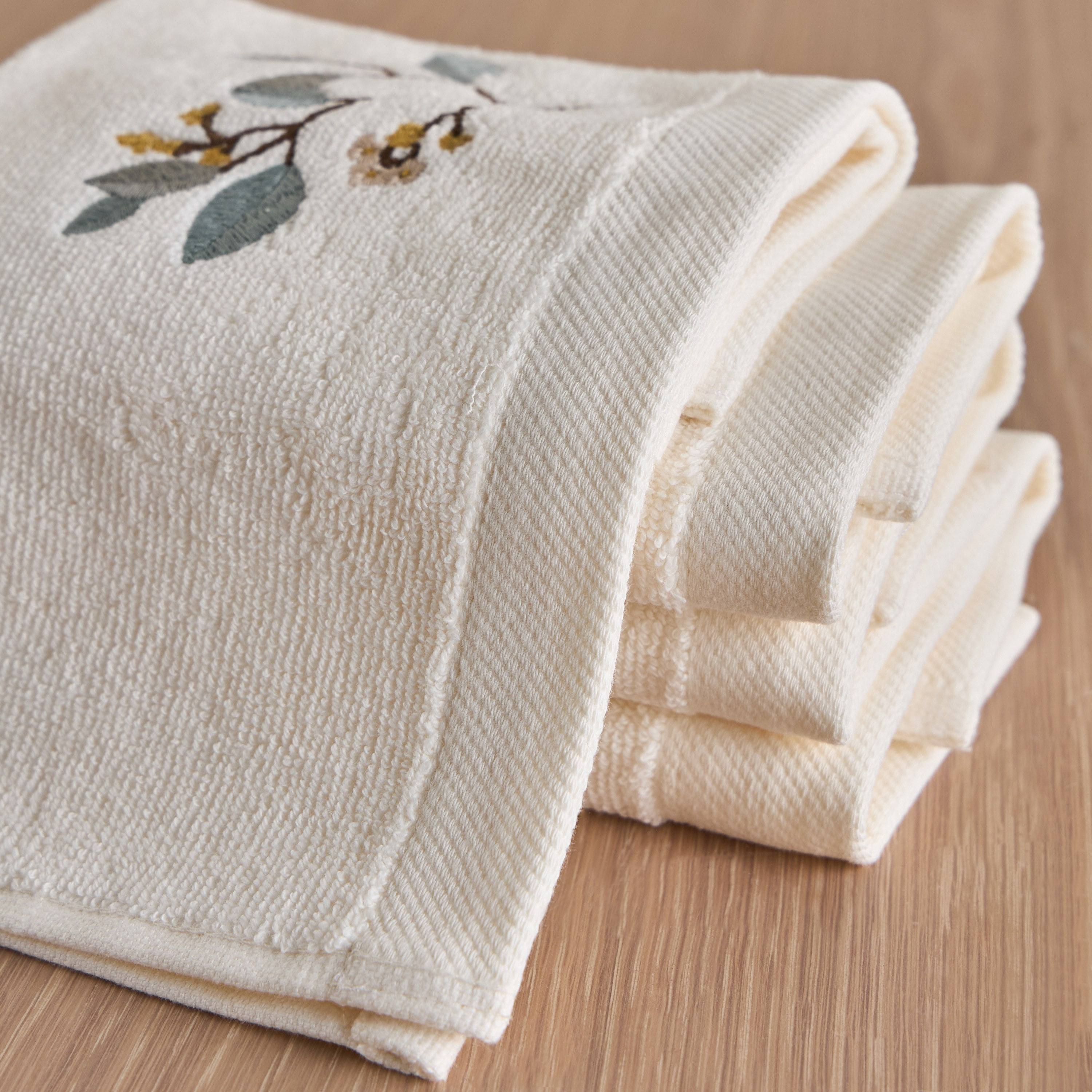 Majolica 4-Piece 550 GSM Turkish Cotton Fingertip Towel Set - 30x30 cm-household-bathandlaundry-bathlinen-towels-image-2