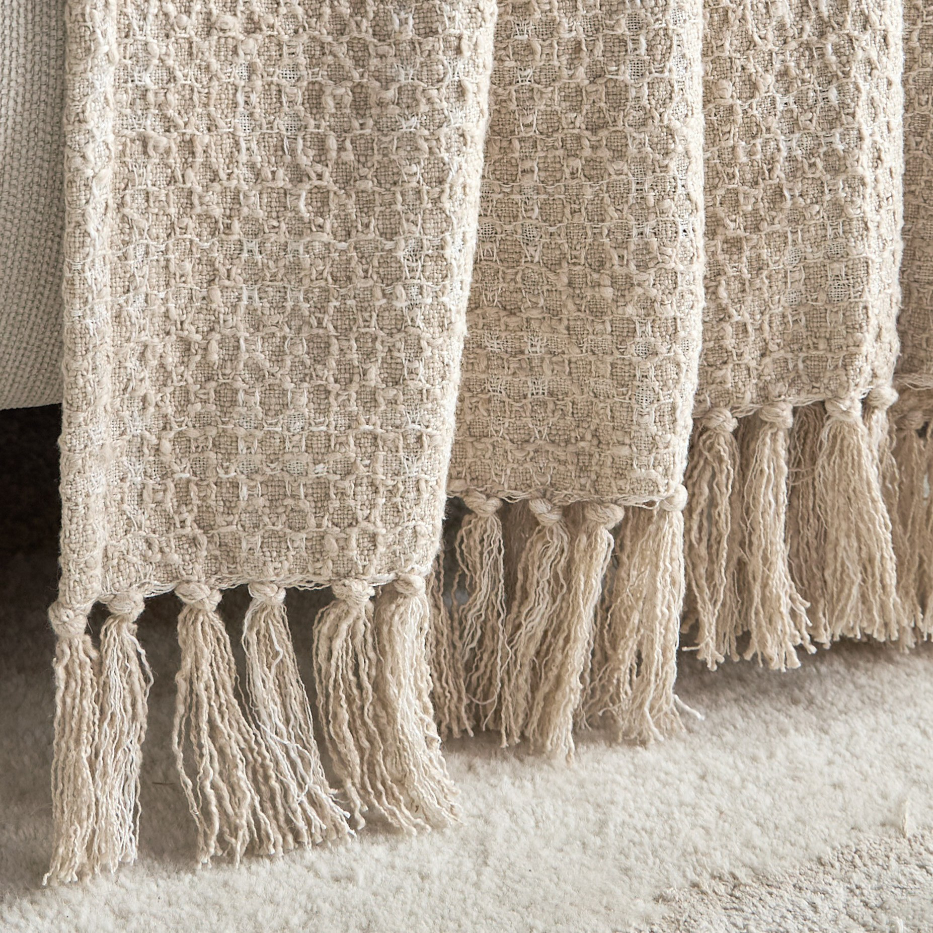 Johan Jacquard Throw - 130x170 cm-household-cushionsandthrows-throwsandblankets-throws-image-2