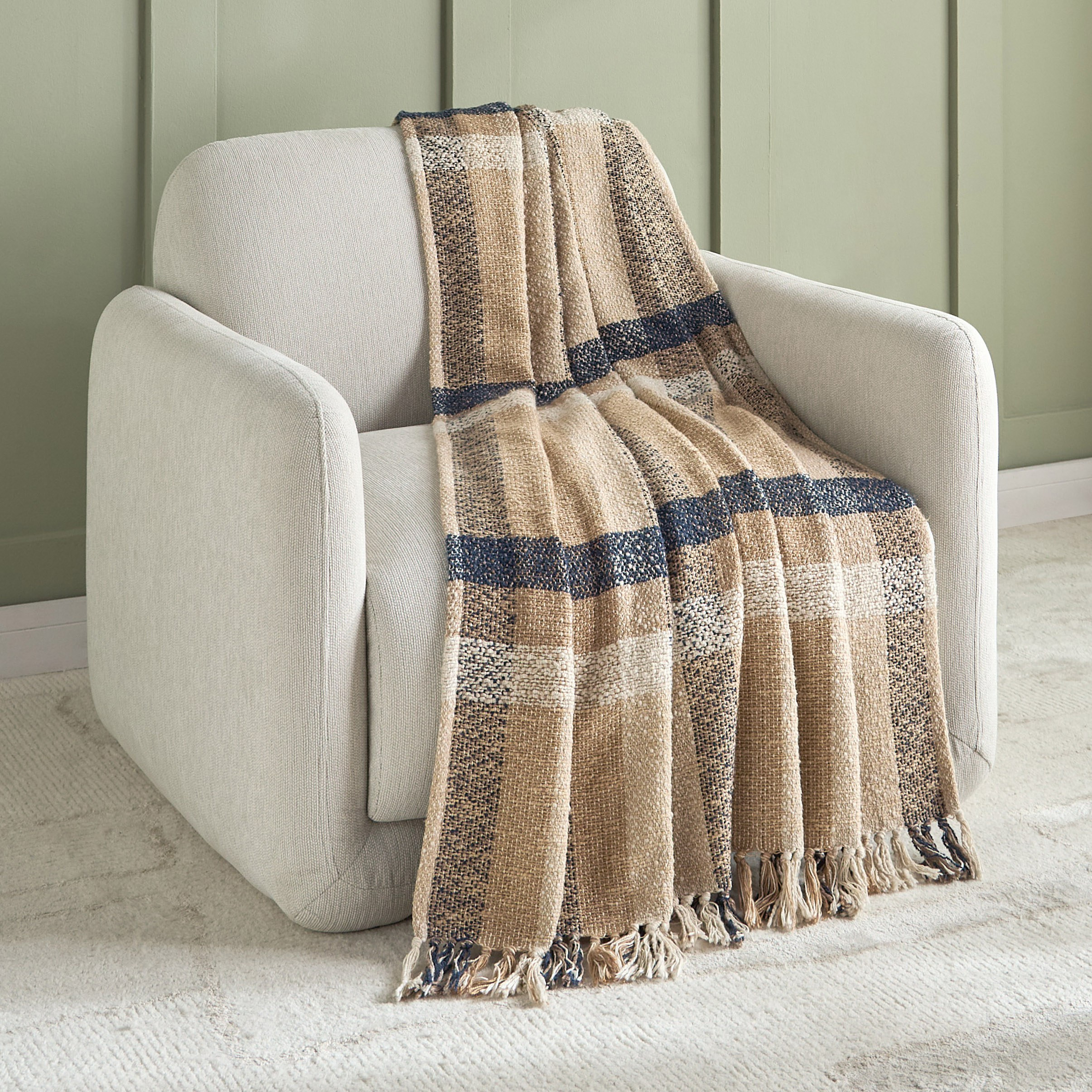 Broden Throw - 130x170 cm-household-cushionsandthrows-throwsandblankets-throws-image-1