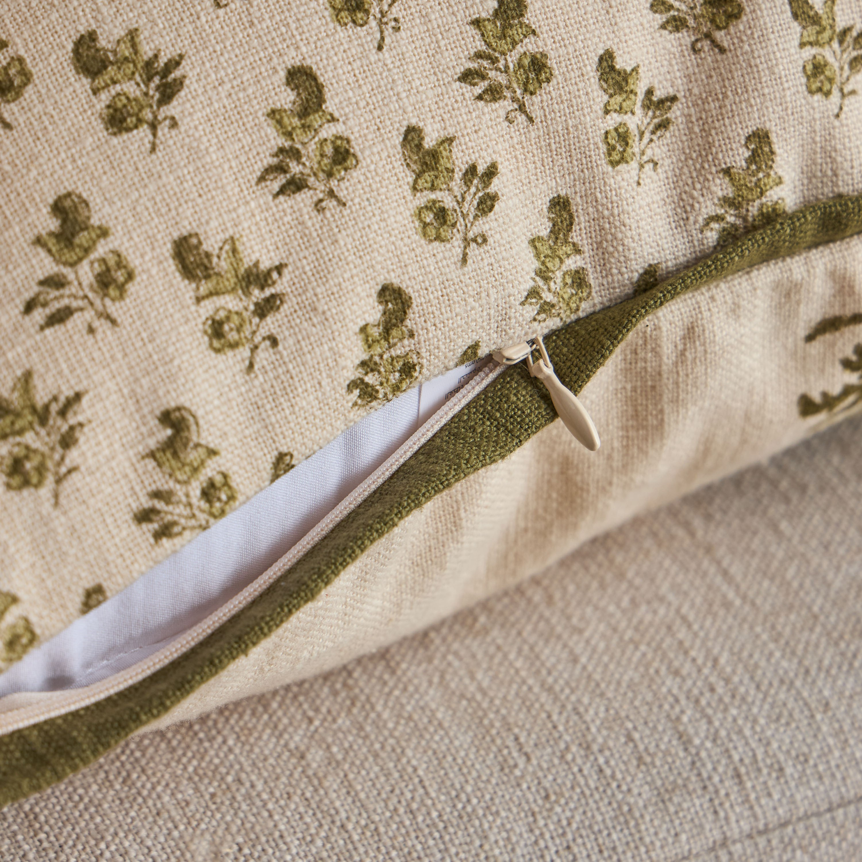 غطاء وسادة بطبعات - سيلين - 50x50 سم-household-cushionsandthrows-cushioncovers-image-9
