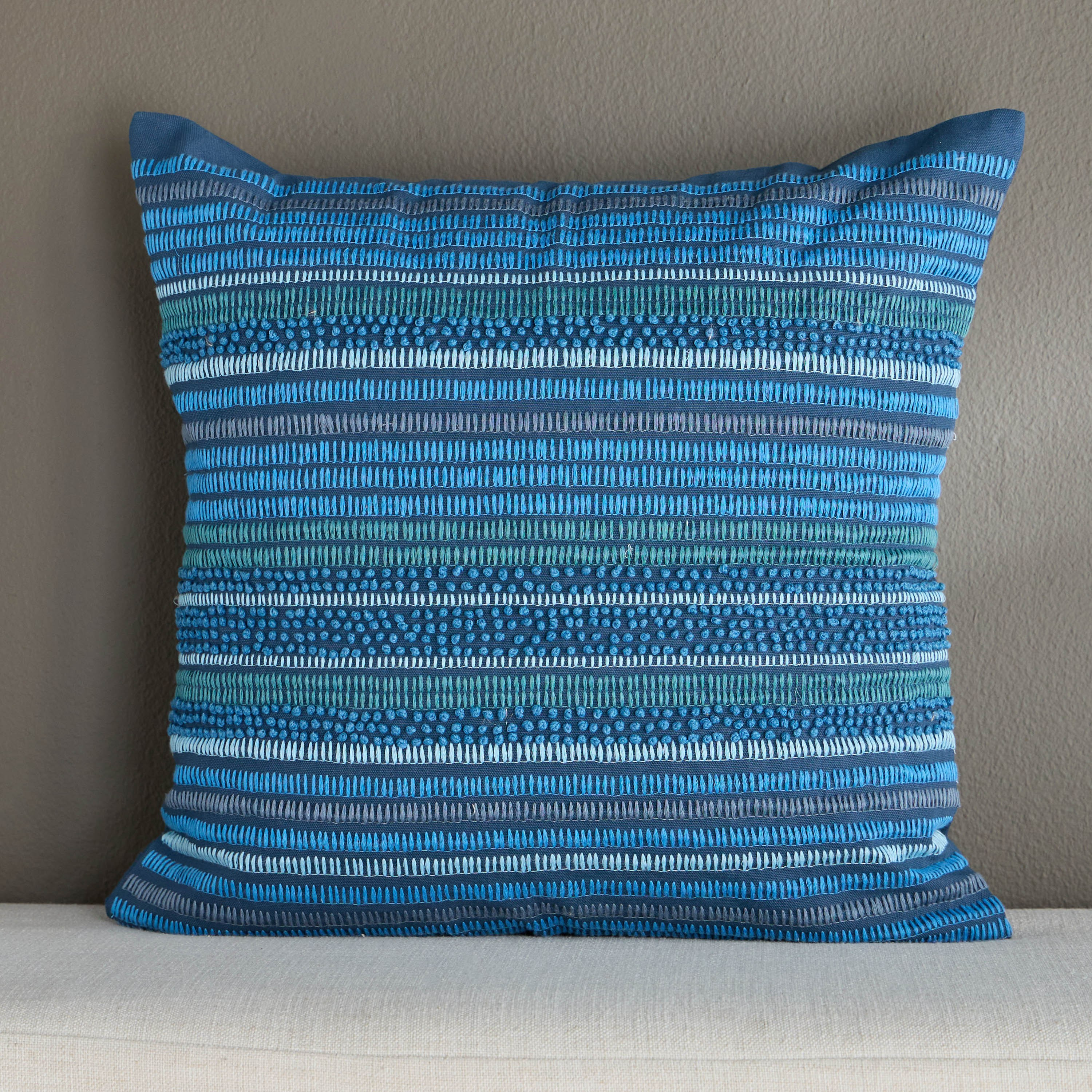 Line Dots Filled Cushion - 50x50 cm-household-cushionsandthrows-filledcushions-decorativecushions-image-5