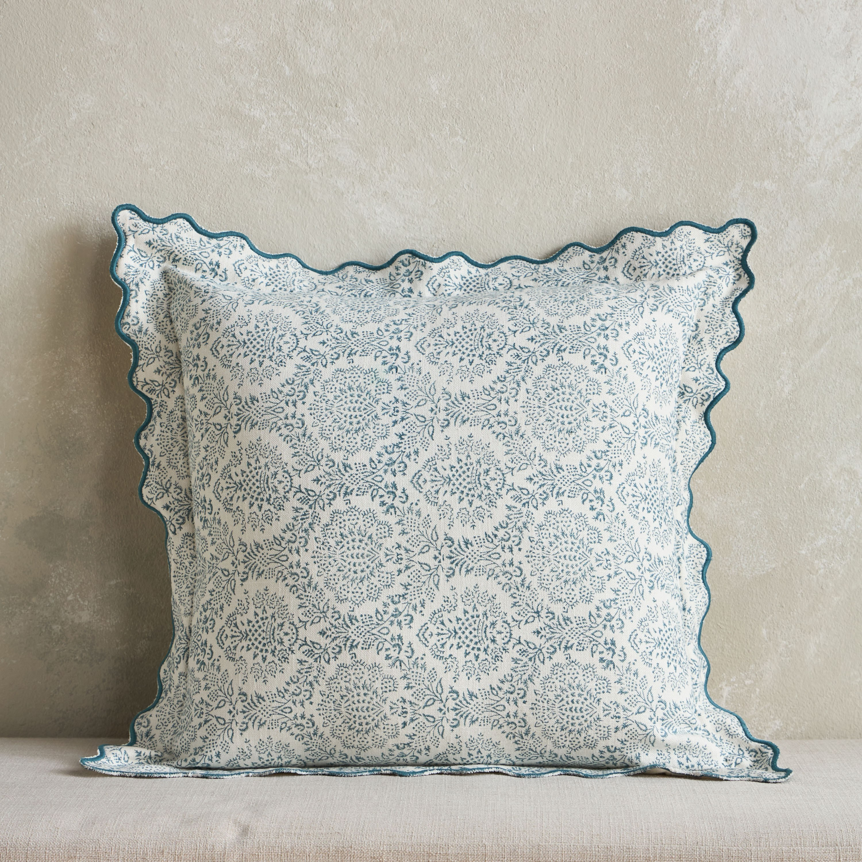 Shireen Block Print Filled Cushion - 50x50 cm-household-cushionsandthrows-filledcushions-decorativecushions-image-9