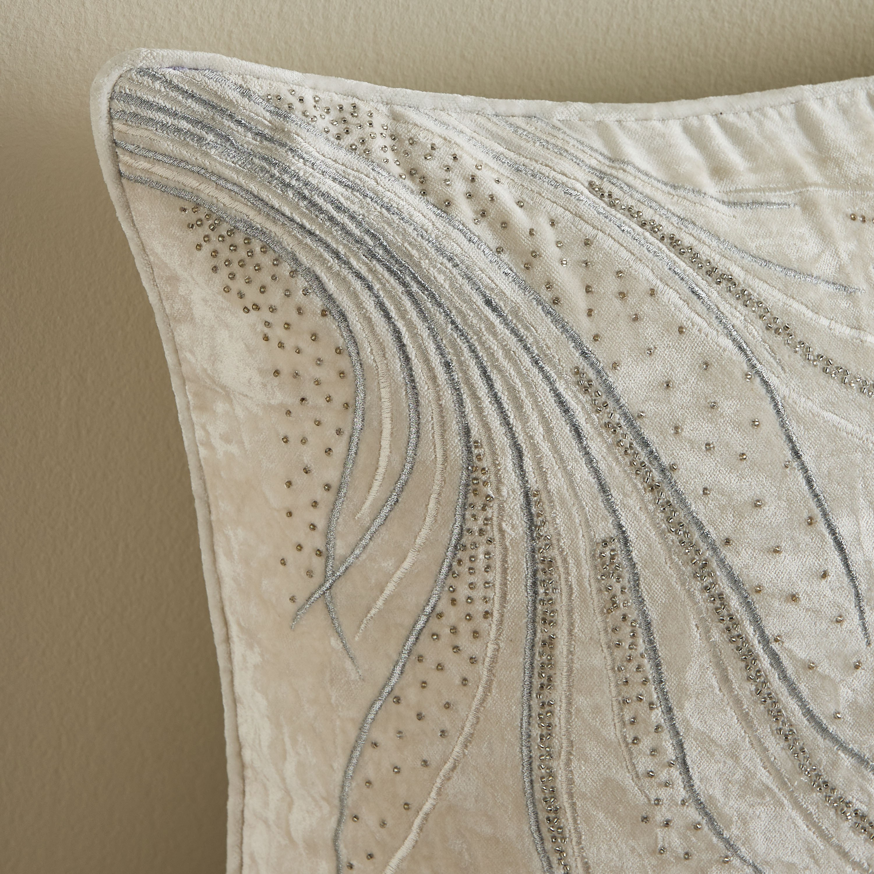 غطاء وسادة مطرز - ويف - 50x50 سم-household-cushionsandthrows-cushioncovers-image-2