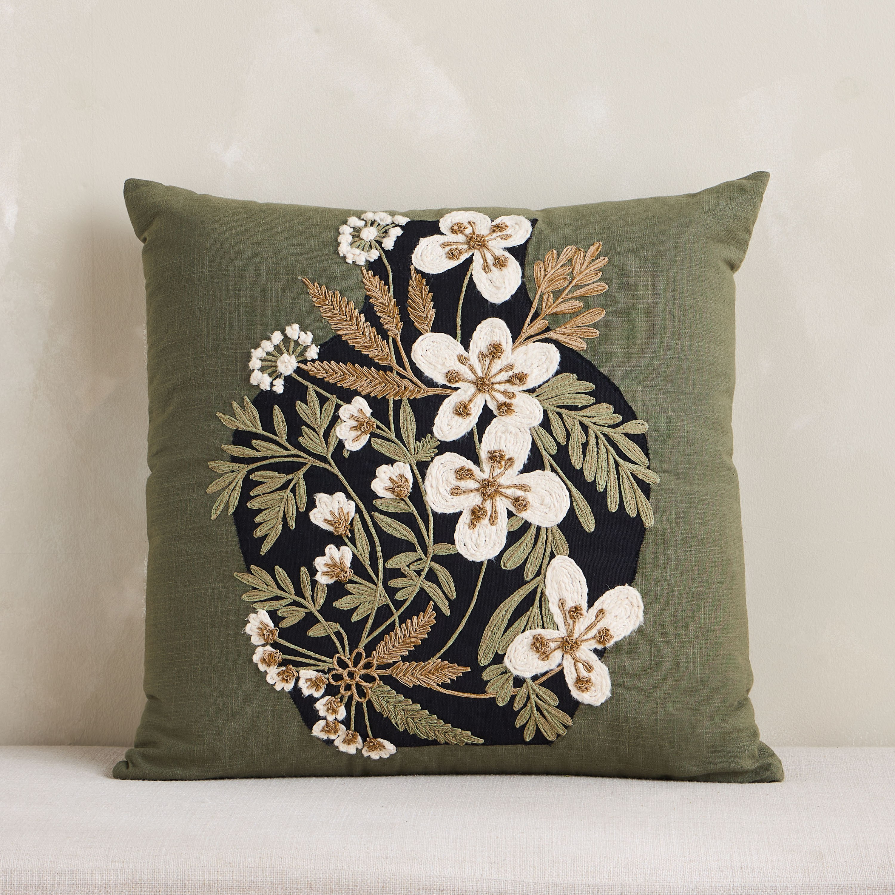 وسادة بتطريزات مزهرية - أليانا - 50x50 سم-household-cushionsandthrows-filledcushions-decorativecushions-image-1