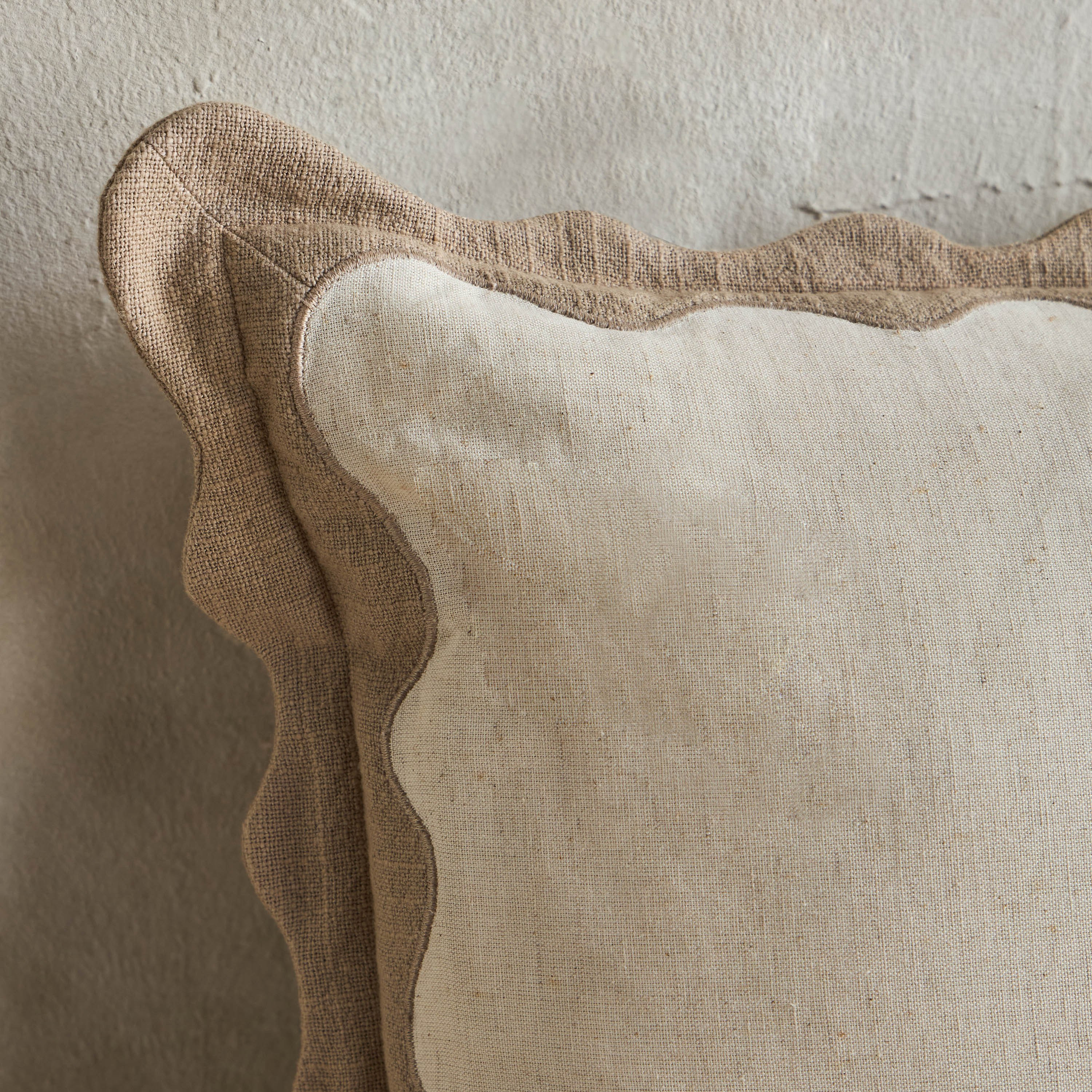 Lyon Filled Cushion - 50x50 cm-household-cushionsandthrows-filledcushions-decorativecushions-image-2