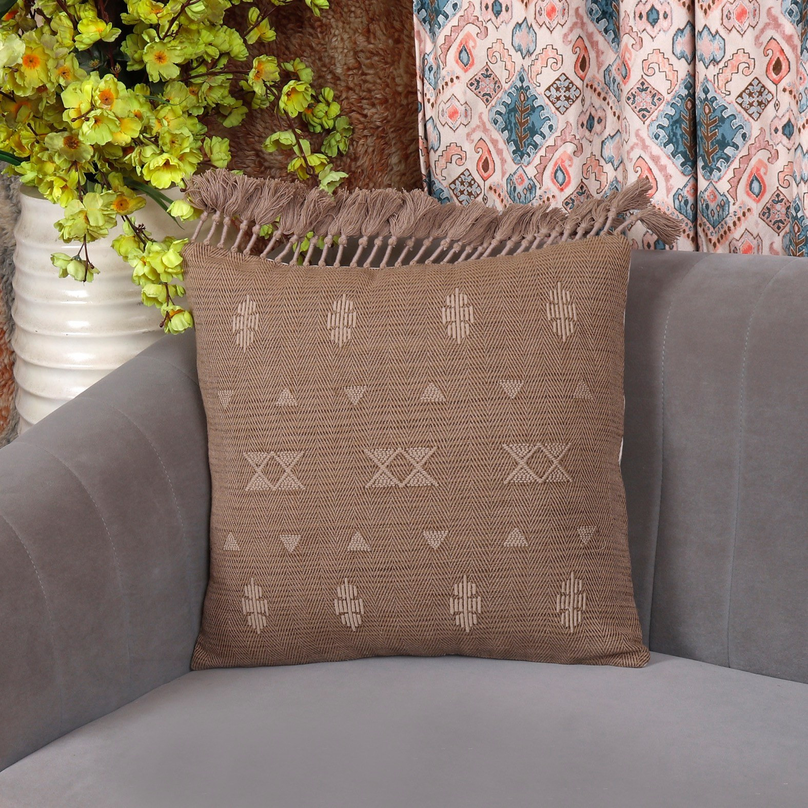 وسادة محشوة مطرزة - جارو - 50x50 سم-household-cushionsandthrows-filledcushions-decorativecushions-image-1