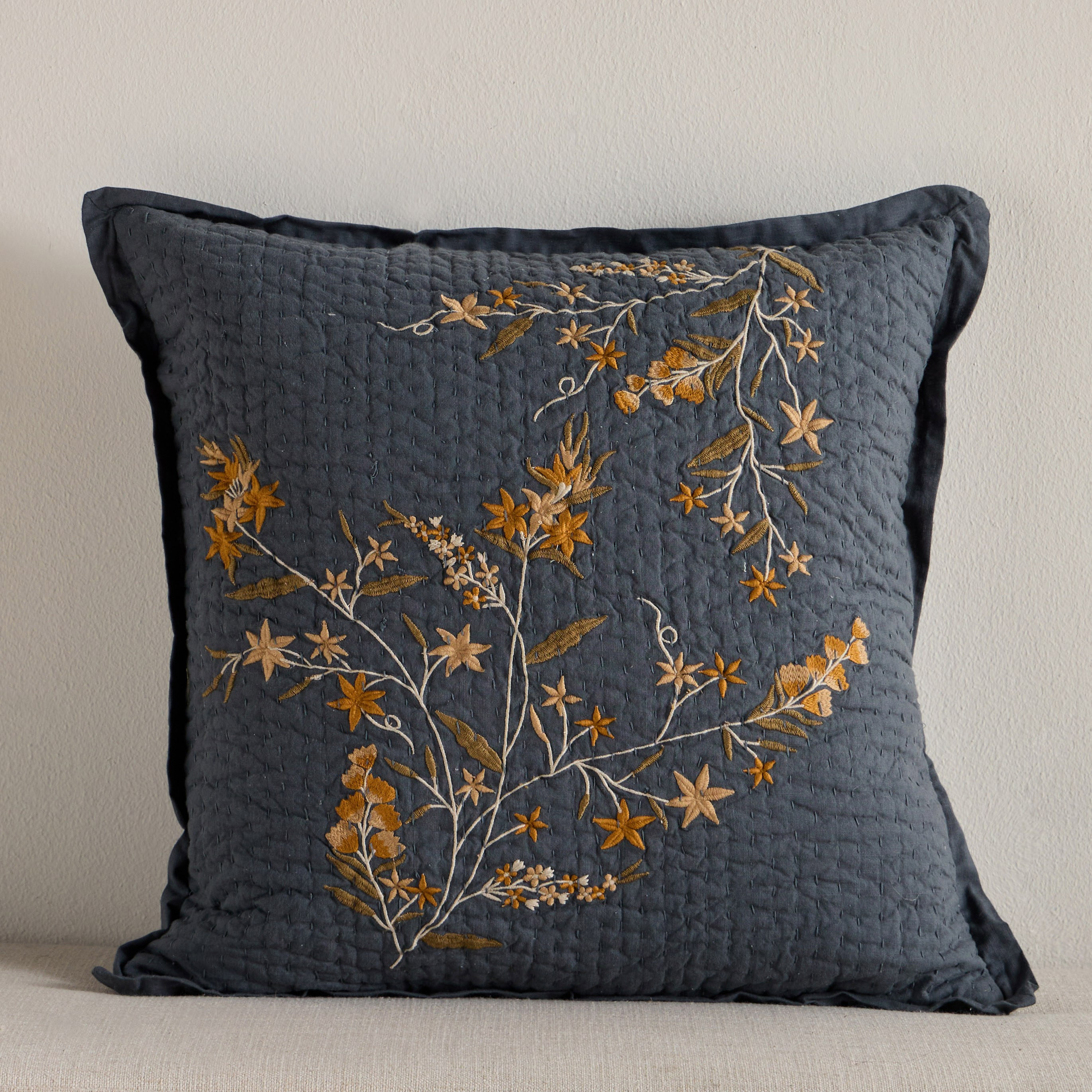 غطاء وسادة مطرّز - دوجرا - 50×50 سم-household-cushionsandthrows-cushioncovers-image-1