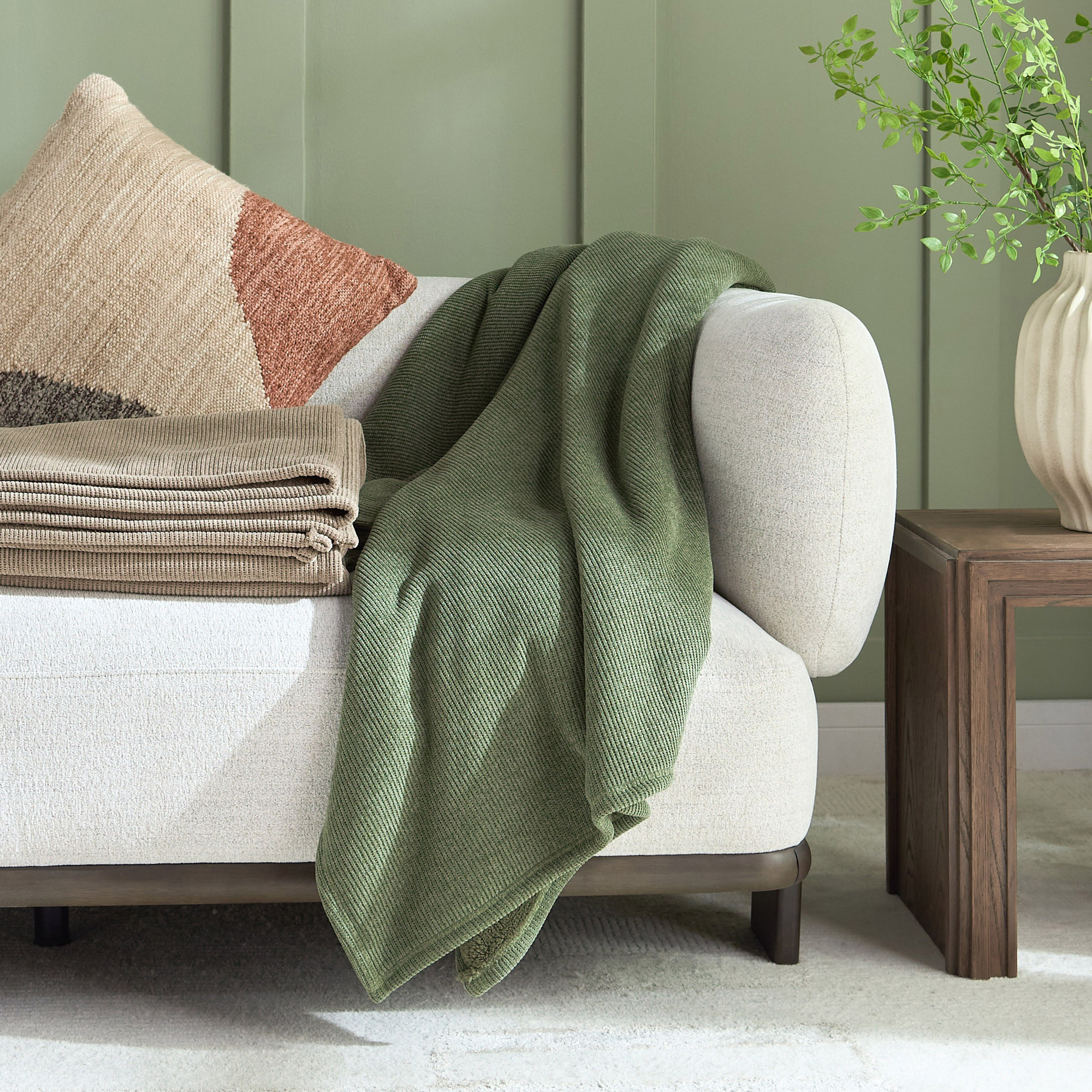 Luis Chenille Sherpa Queen Blanket - 200x240 cm-household-cushionsandthrows-throwsandblankets-blankets-image-3