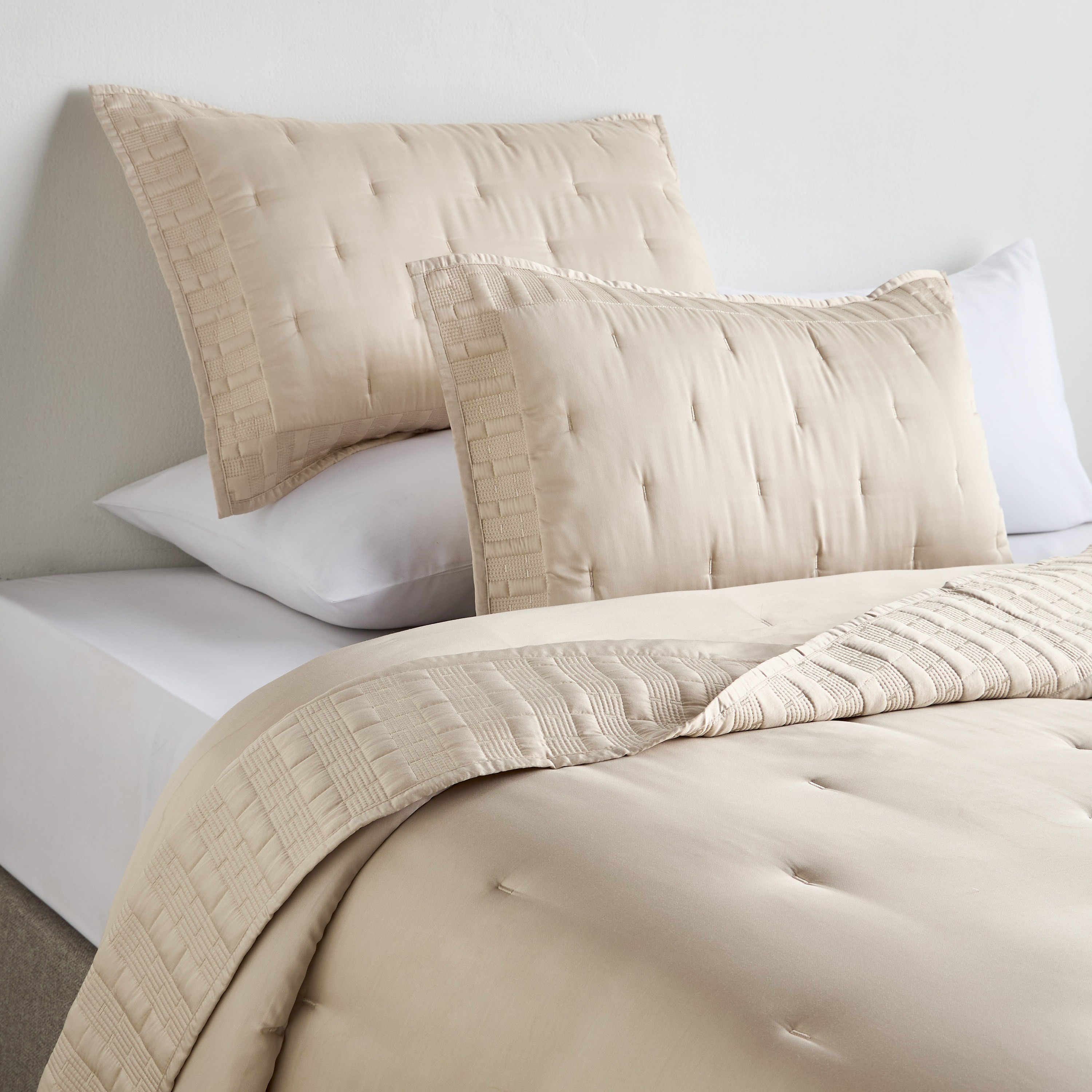 Abilio Cotton Bamboo Quilted 3-Piece Super King Bedspread Set - 240x260 cm-household-bedding-comfortersandbedspreads-bedspreads-image-1