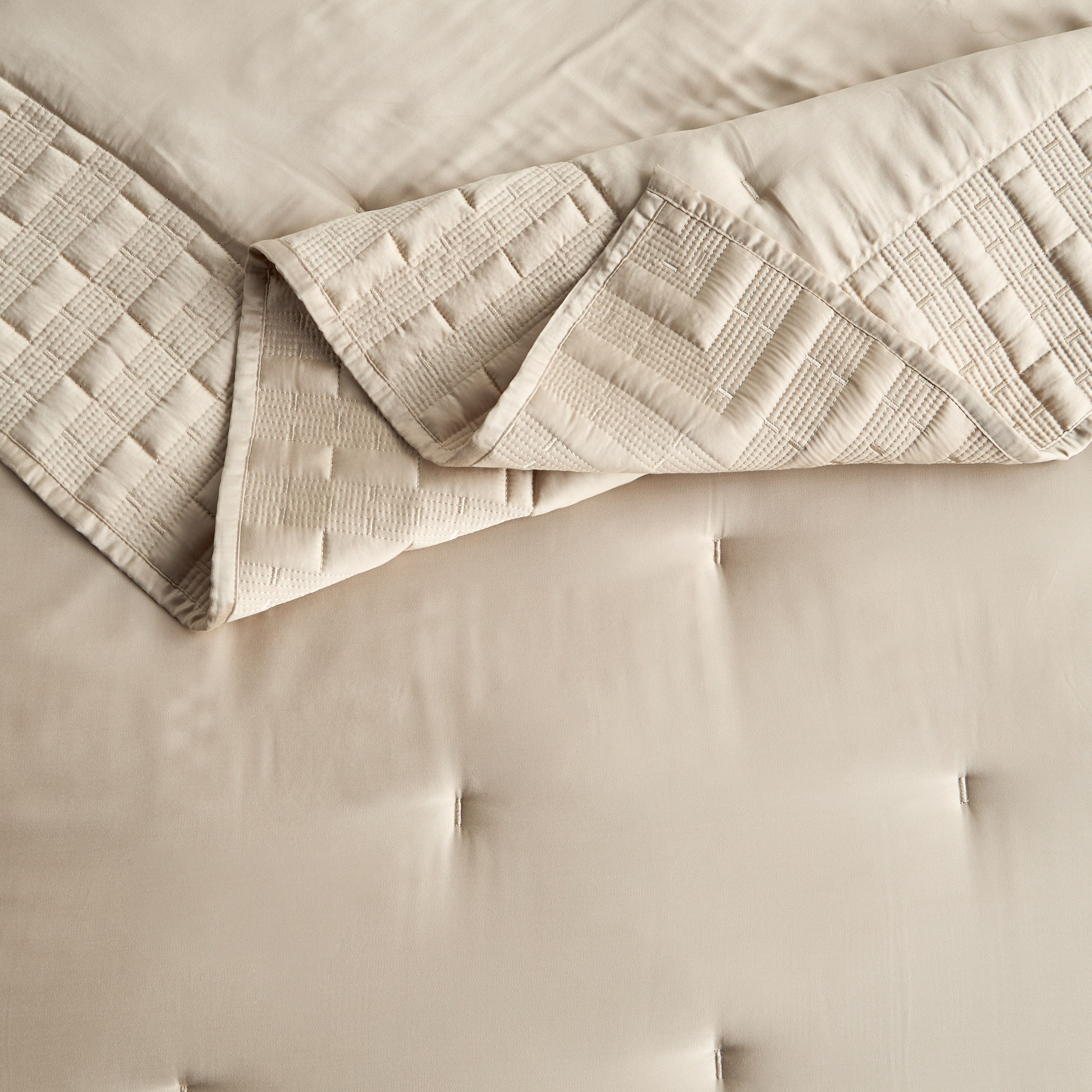 Abilio Cotton Bamboo Quilted 3-Piece Super King Bedspread Set - 240x260 cm-household-bedding-comfortersandbedspreads-bedspreads-image-4