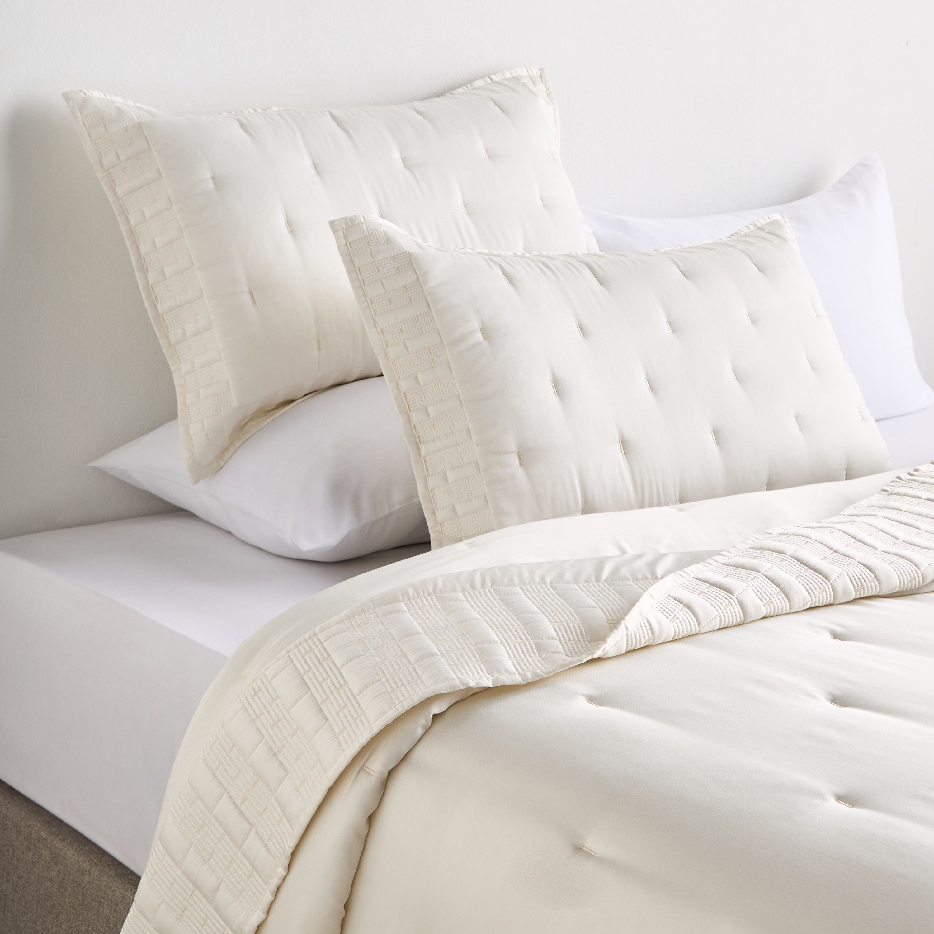 Abilio Cotton Bamboo Quilted 3-Piece Super King Bedspread Set - 240x260 cm-household-bedding-comfortersandbedspreads-bedspreads-image-1