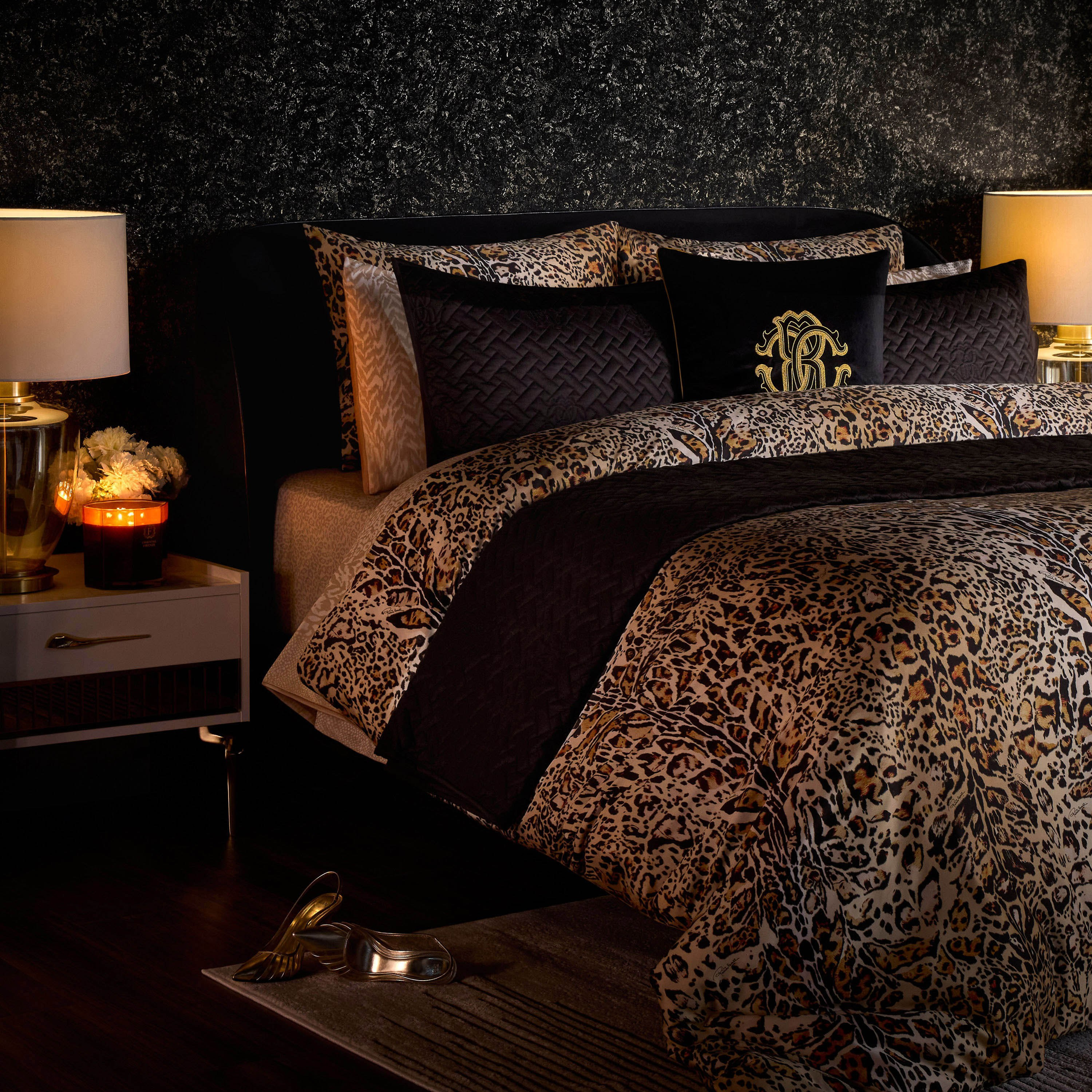 شرشف مطاطي سوبر كينج قطن ليوبارد - روبيرتو كافالي - 200x205 سم-household-bedding-sheetsandpillowcases-fittedsheets-image-5