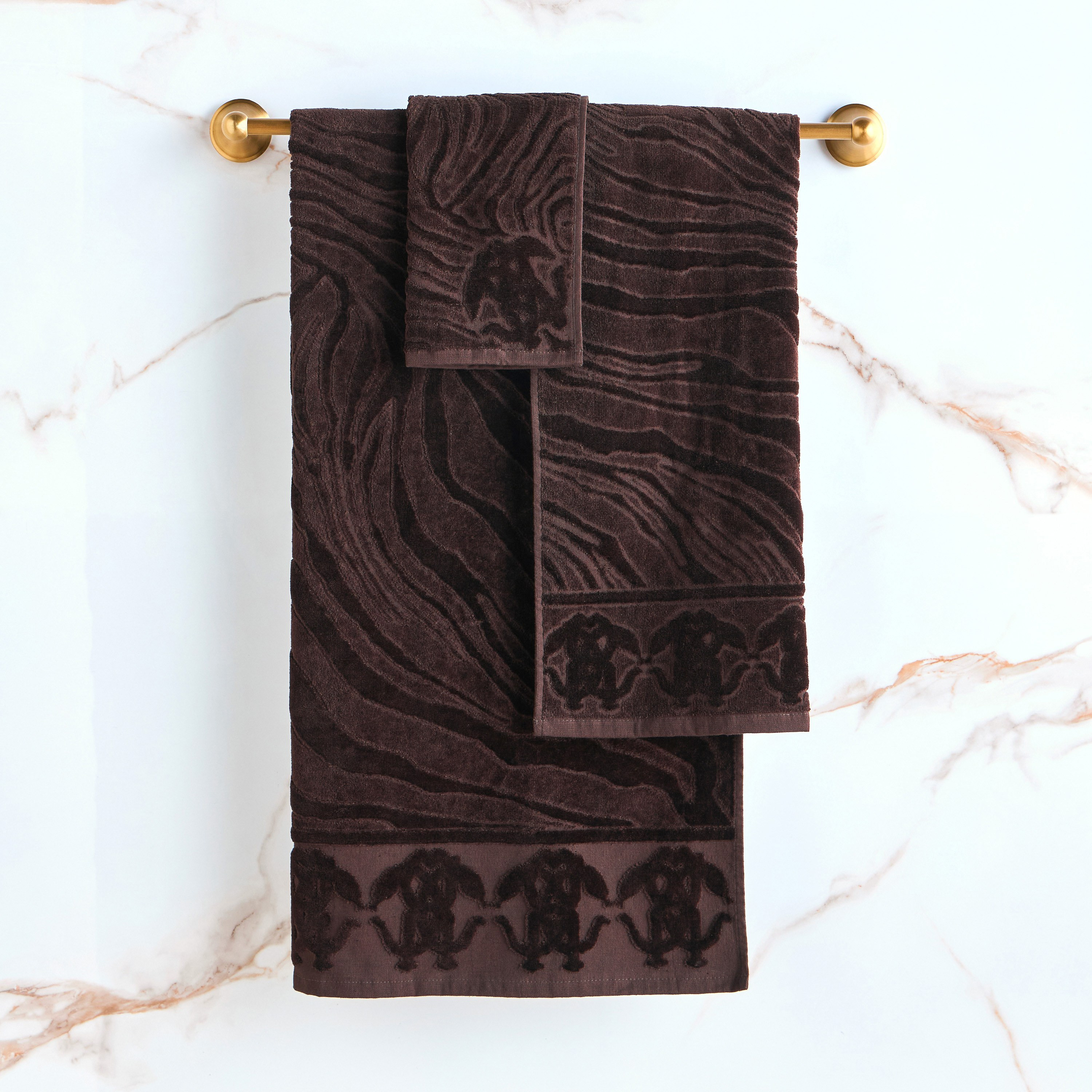 طقم مناشف يد صغيرة قطن 4 قطع بتصميم أوكابي - روبيرتو كافالي - 33x33 سم-household-bathandlaundry-bathlinen-towels-image-3