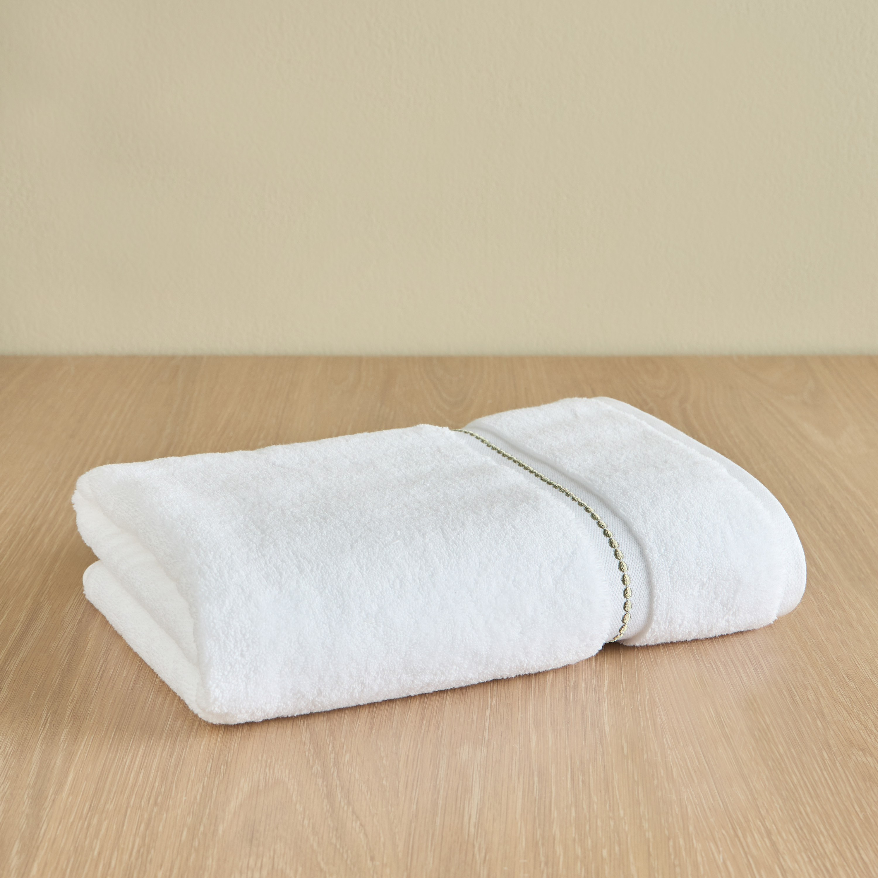 Varseilles Bath Towel - 70x140 cm-household-bathandlaundry-bathlinen-towels-image-1