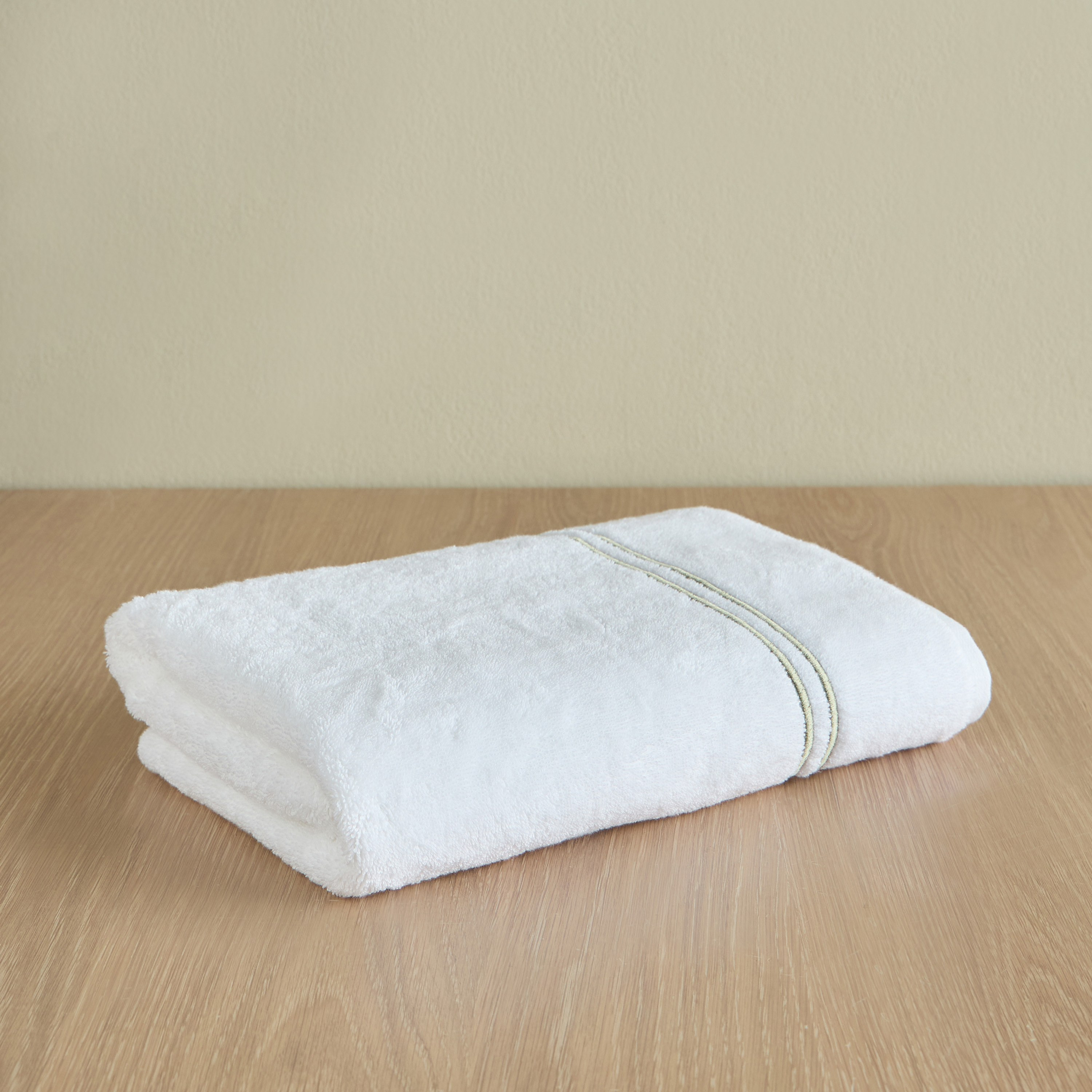 Hotel Collection 650 GSM Cotton Bath Sheet - 90x150 cm-household-bathandlaundry-bathlinen-towels-image-1
