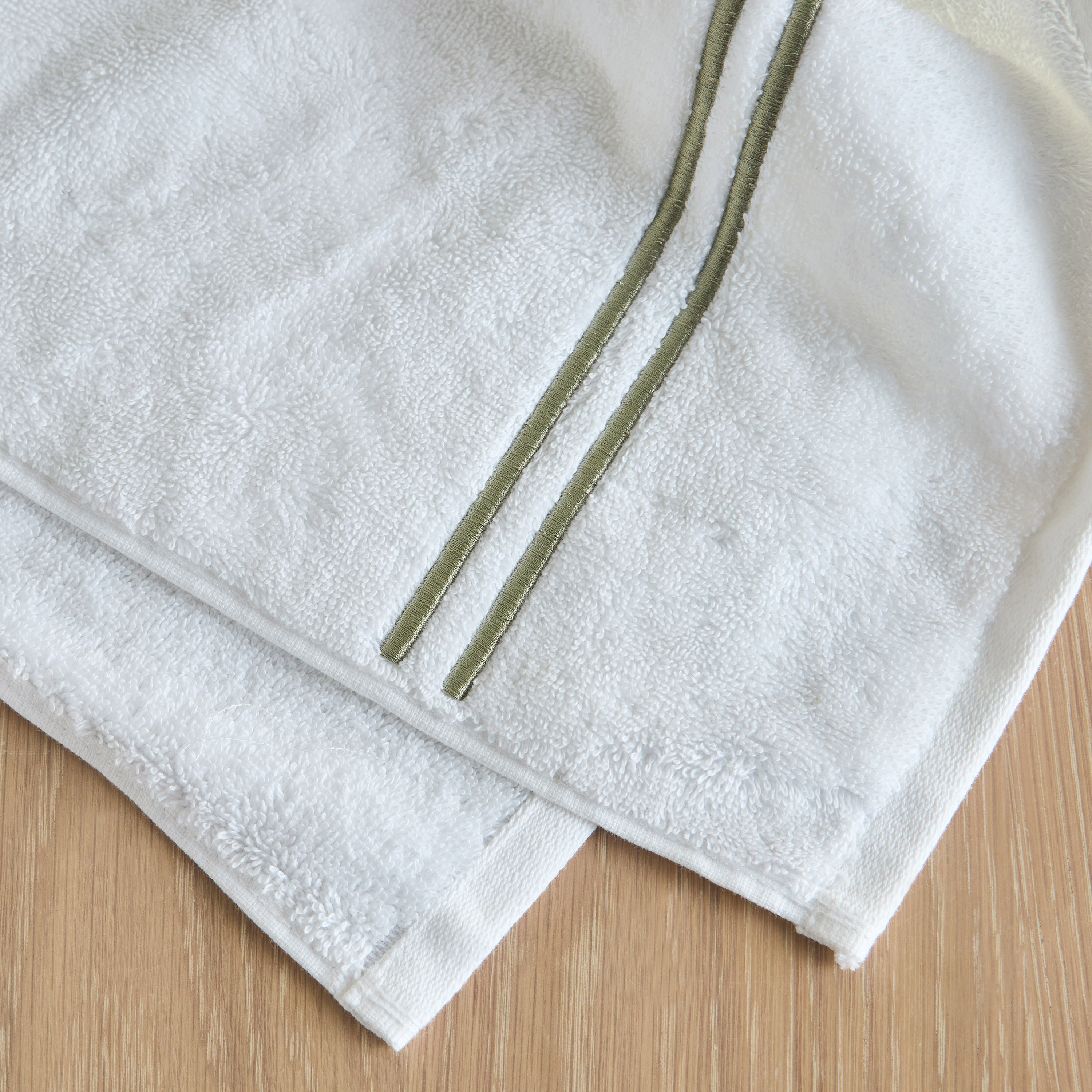 Hotel Collection 650 GSM Cotton Bath Sheet - 90x150 cm-household-bathandlaundry-bathlinen-towels-image-3