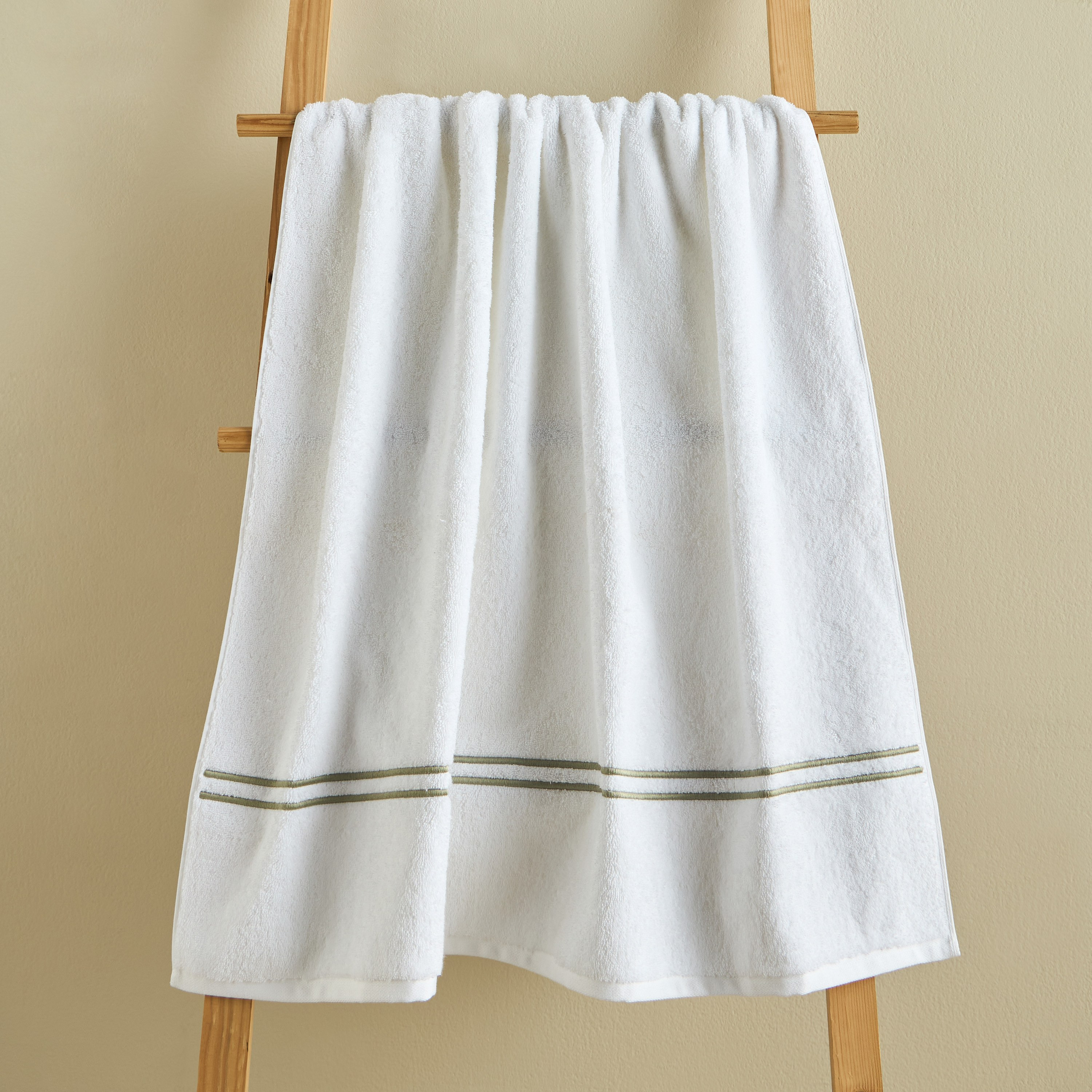 Hotel Collection 650 GSM Egyptian Cotton Bath Towel - 70x140 cm-household-bathandlaundry-bathlinen-towels-image-2