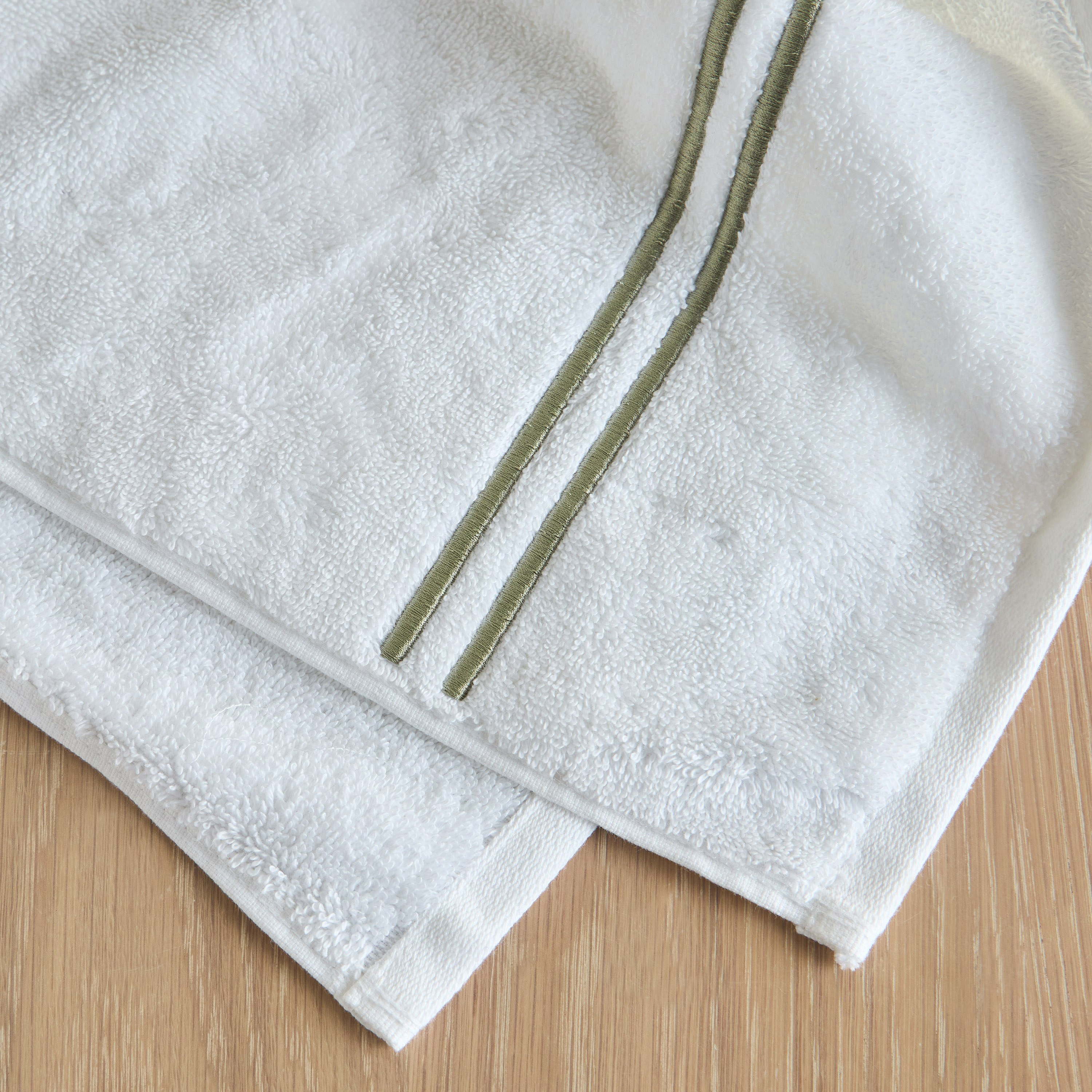 Hotel Collection 650 GSM Egyptian Cotton Bath Towel - 70x140 cm-household-bathandlaundry-bathlinen-towels-image-3