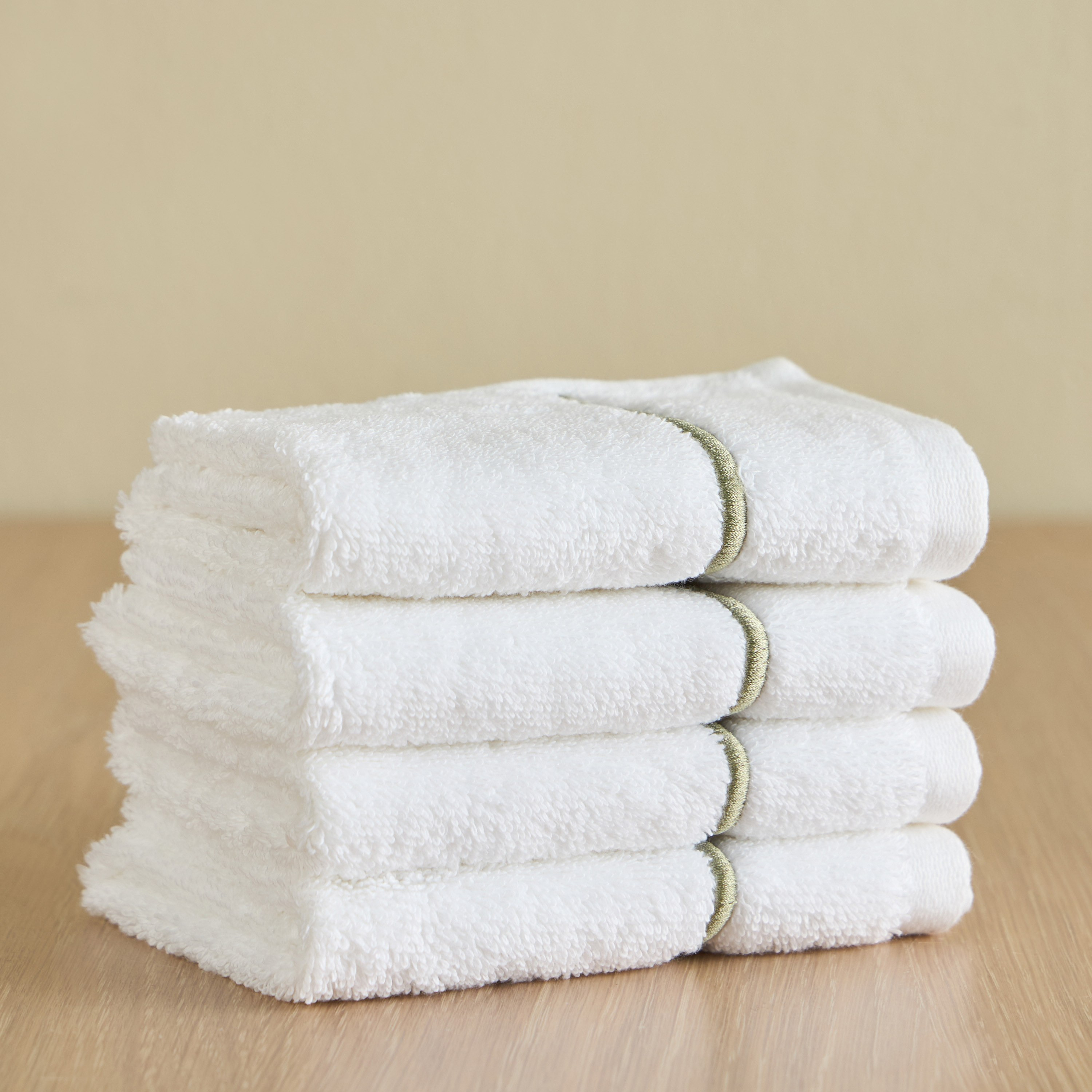 Hotel Collection 4-Piece 650 GSM Egyptian Cotton Fingertip Towel Set - 30x30 cm-household-bathandlaundry-bathlinen-towels-image-1