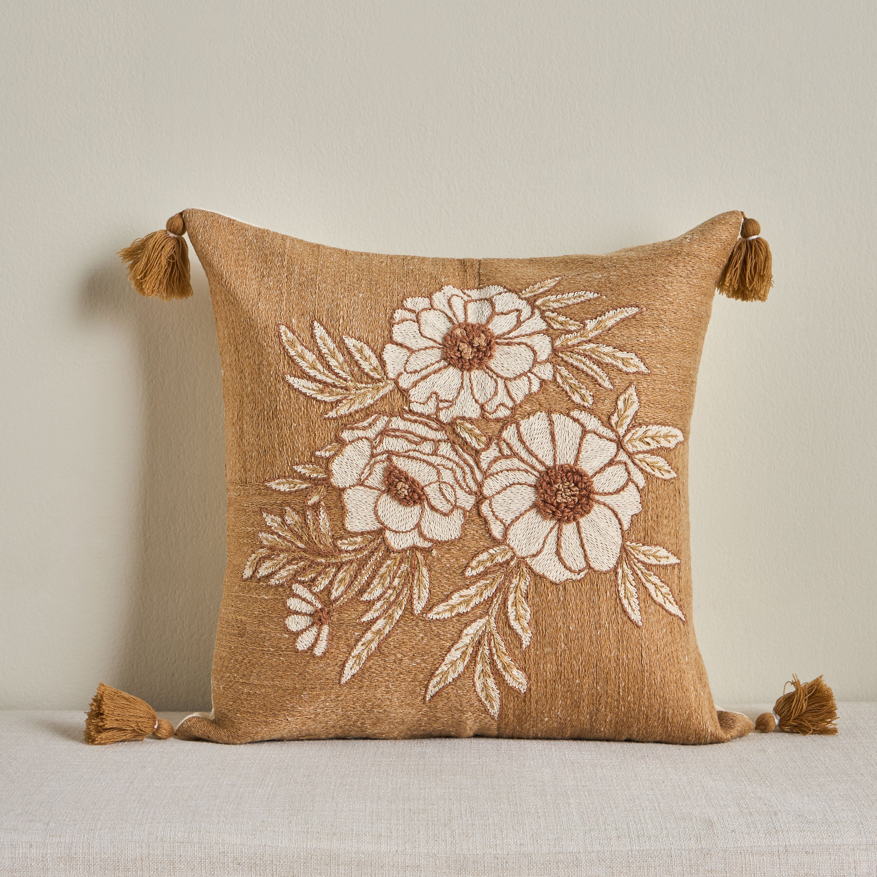 وسادة محشوة مطرزة - أريزو - ‎50×50 سم‎-household-cushionsandthrows-filledcushions-decorativecushions-image-5
