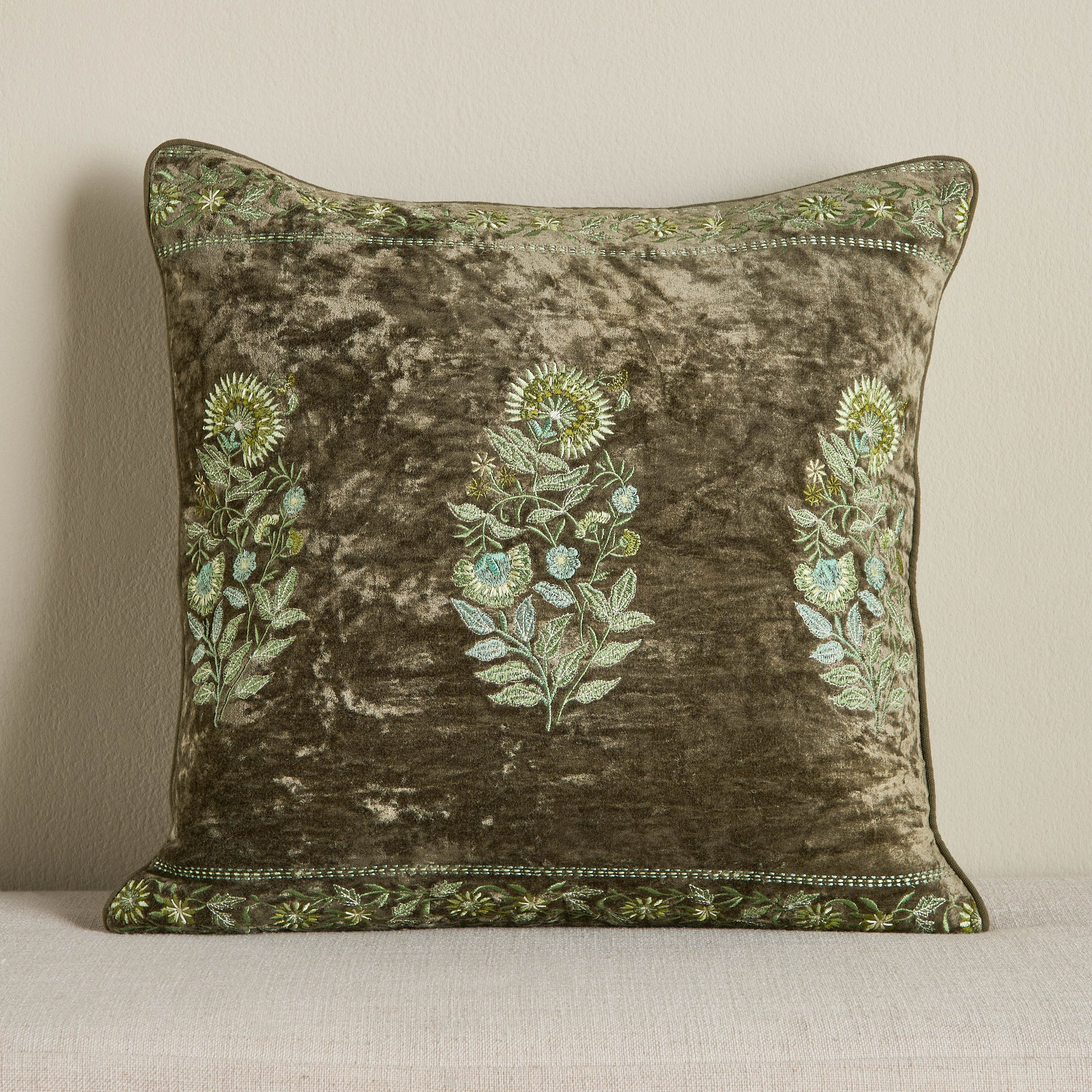 Ishan Booti Embroidered Cushion Cover - 50x50 cm