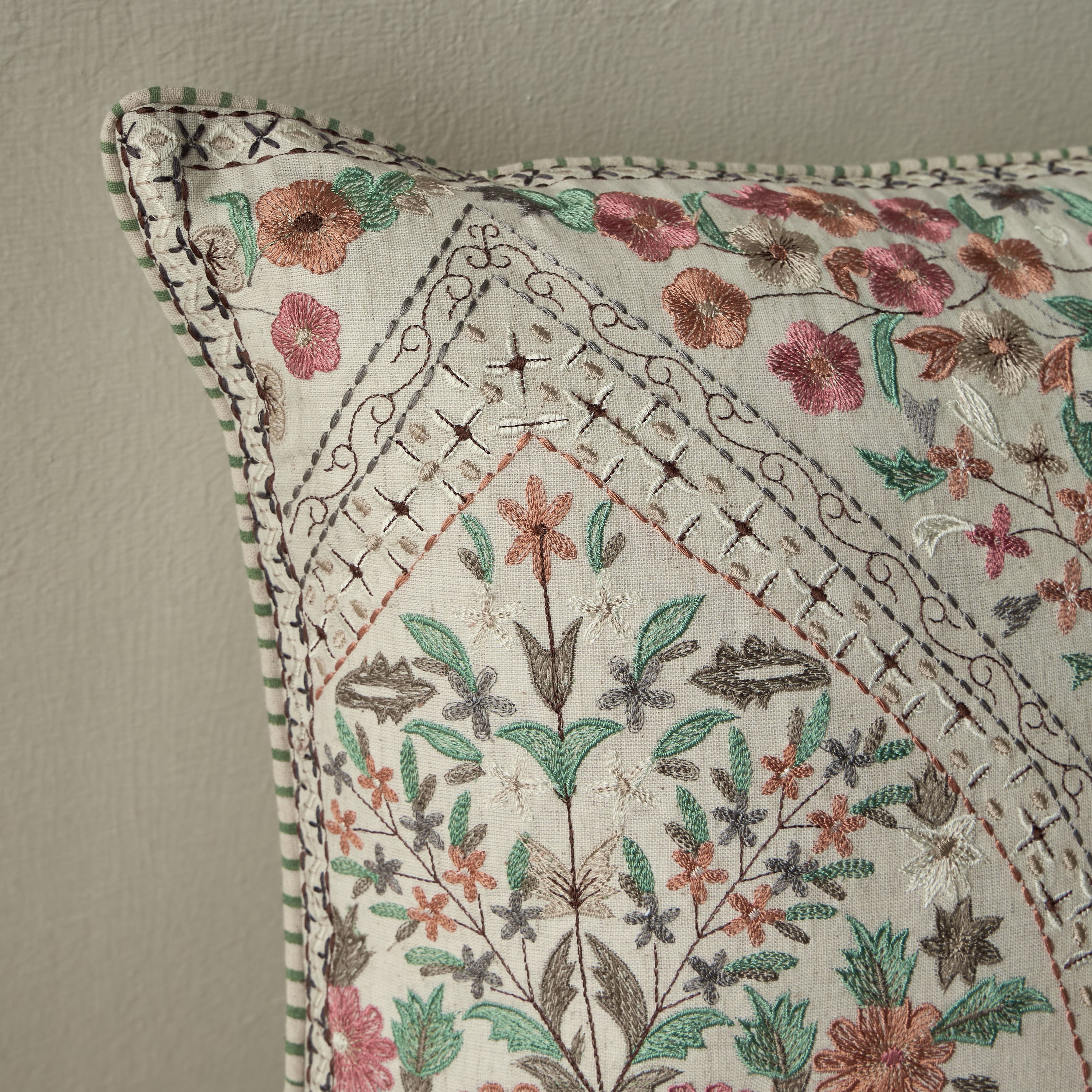 Jamawar Embroidered Arch Filled Cushion - 50x50 cm-household-cushionsandthrows-filledcushions-decorativecushions-image-2