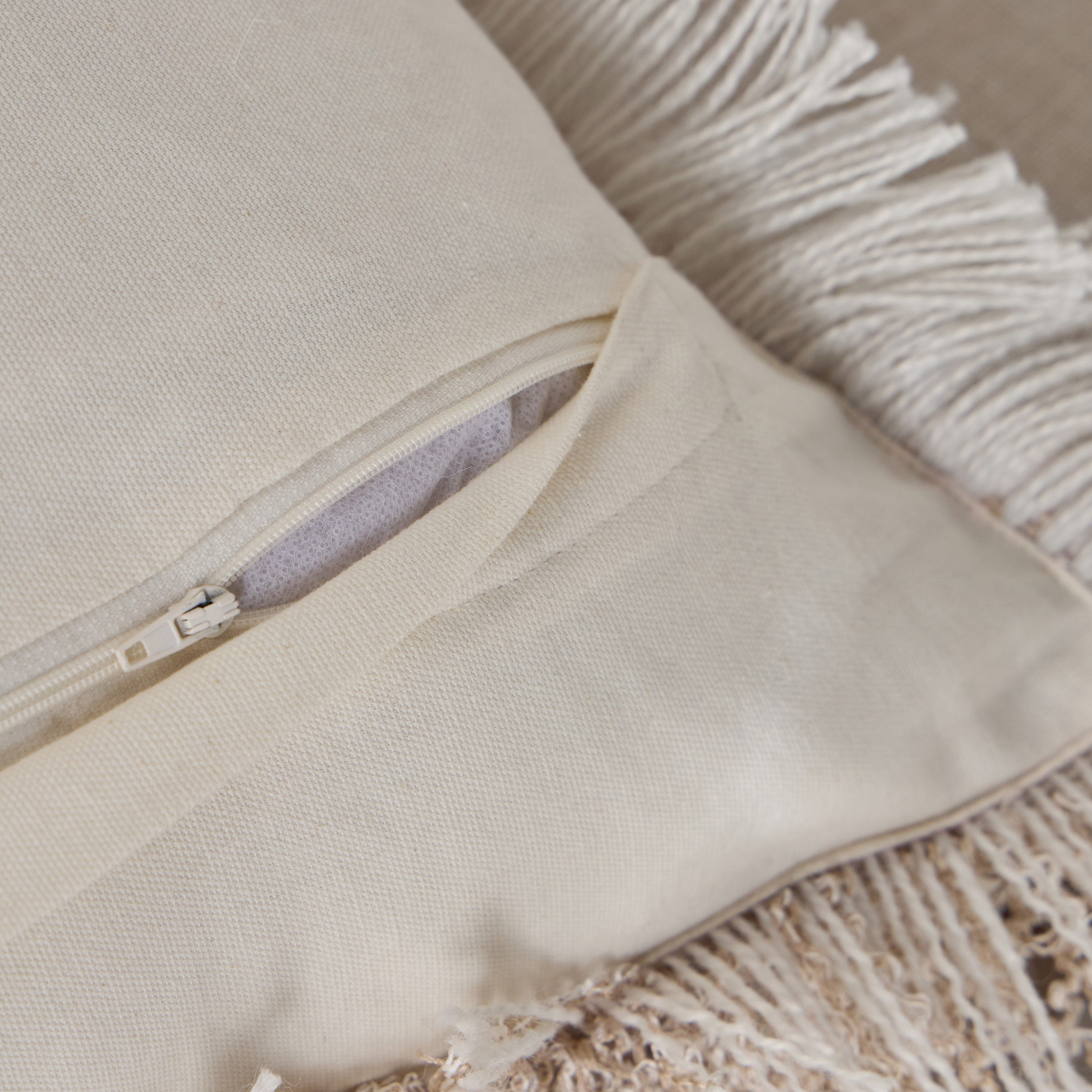 غطاء وسادة بتطريزات قبلية - زولو - 50x50 سم-household-cushionsandthrows-cushioncovers-image-3
