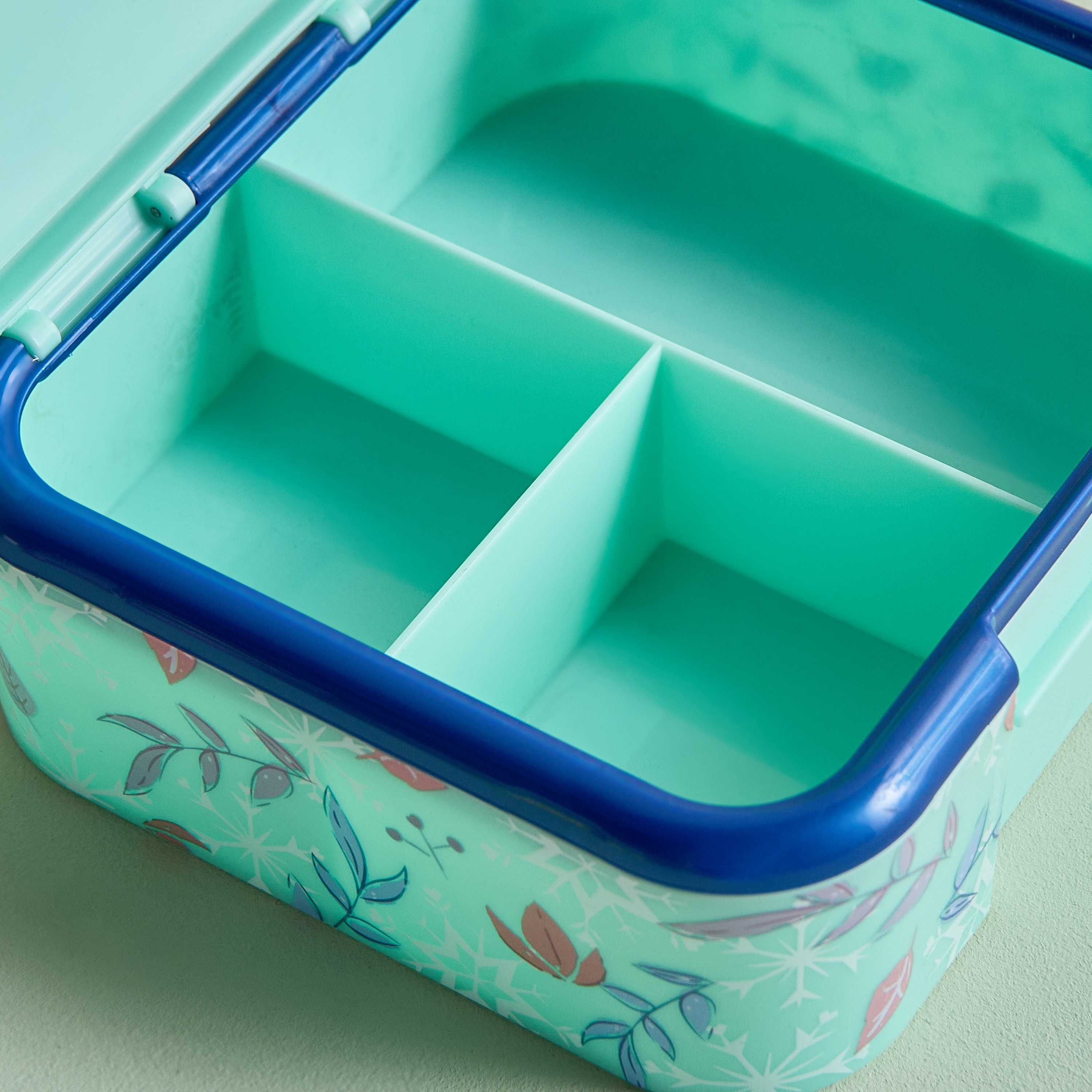 Supreme Frozen Snowy Tale Lunch Box-babyandkids-eatanddrink-lunchboxesandbags-image-3