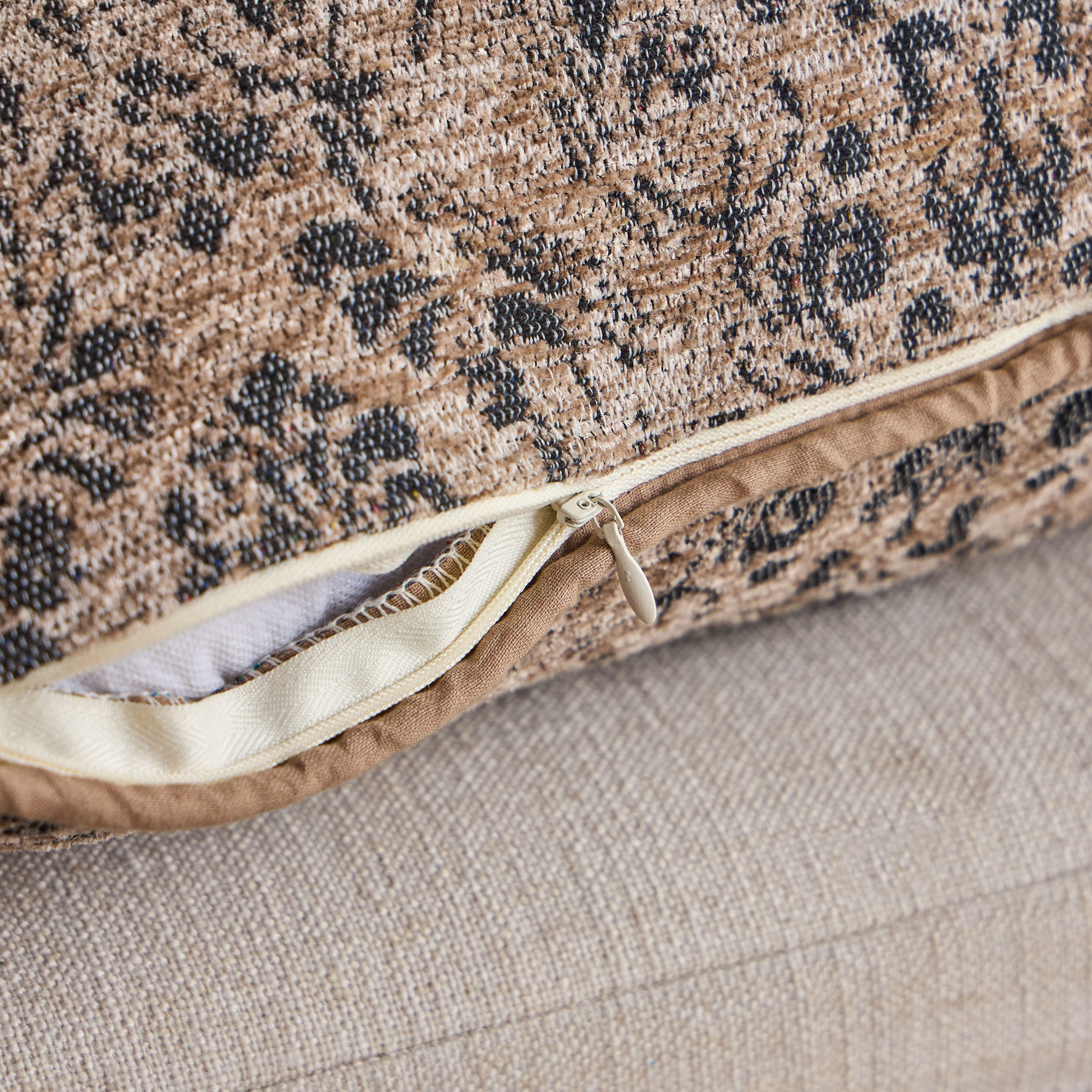 Daman Jacquard Filled Cushion - 50x50 cm-household-cushionsandthrows-filledcushions-decorativecushions-image-3