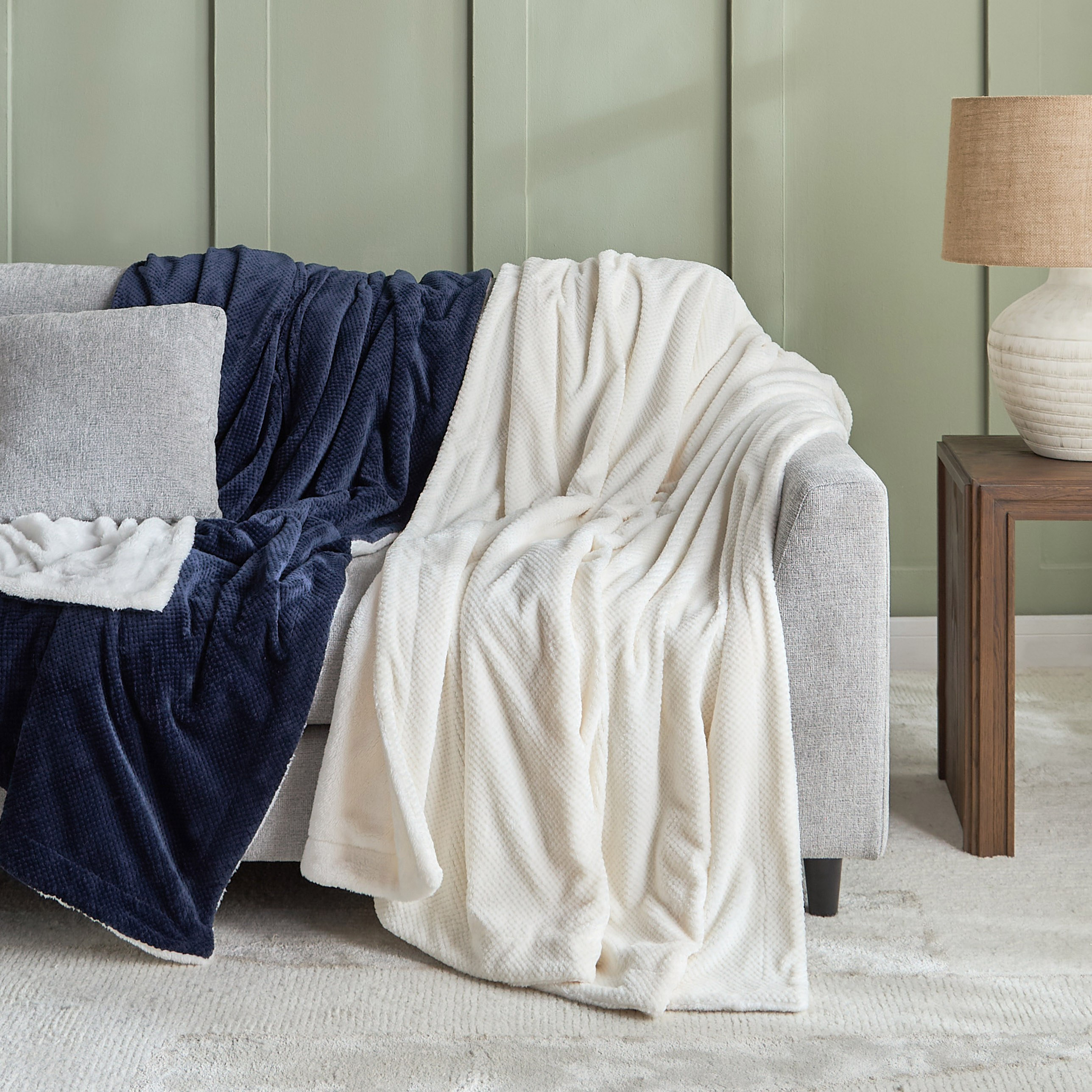 Waverly Luxury Sherpa Single Blanket - 150x200 cm-household-cushionsandthrows-throwsandblankets-throws-image-3