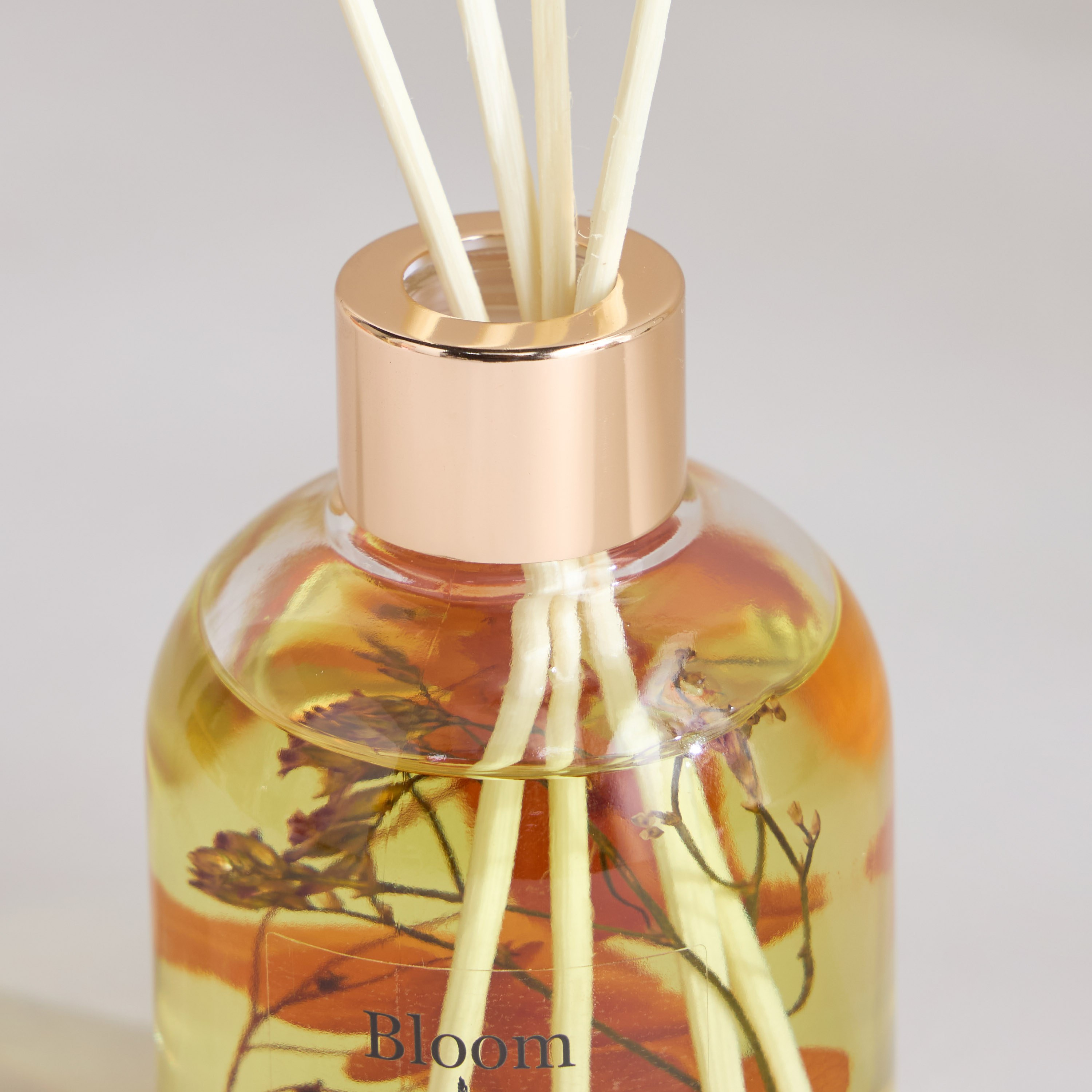 Bloom ID Vanilla Musk Reed Diffuser - 140 ml-household-homefragrance-reeddiffusers-image-3