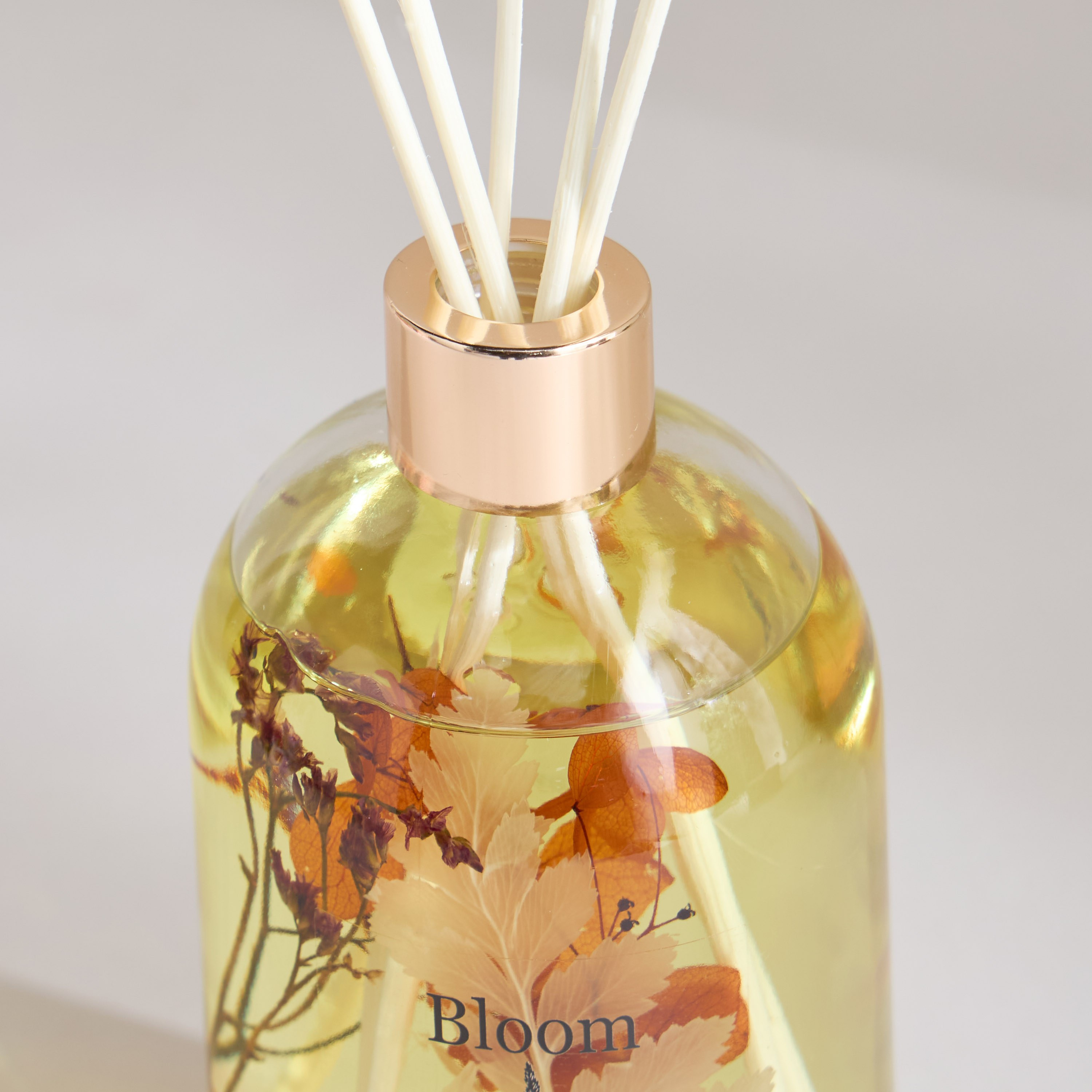 Bloom ID Vanilla Musk Reed Diffuser - 350 ml-household-homefragrance-reeddiffusers-image-3