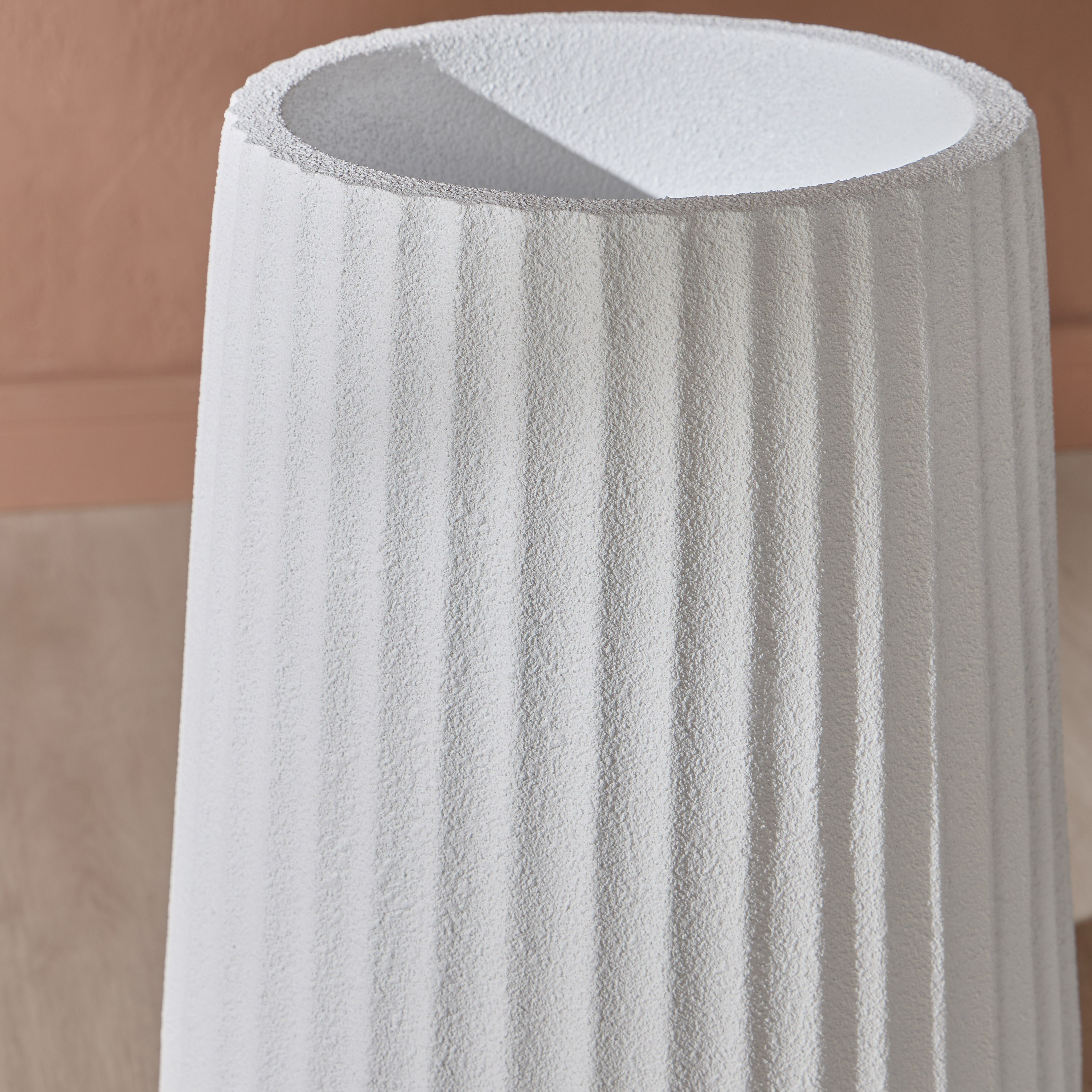 Stucco Ribbed Polyresin Outdoor Planter - 60 cm-household-gardenandoutdoor-potsandplanters-planters-image-3
