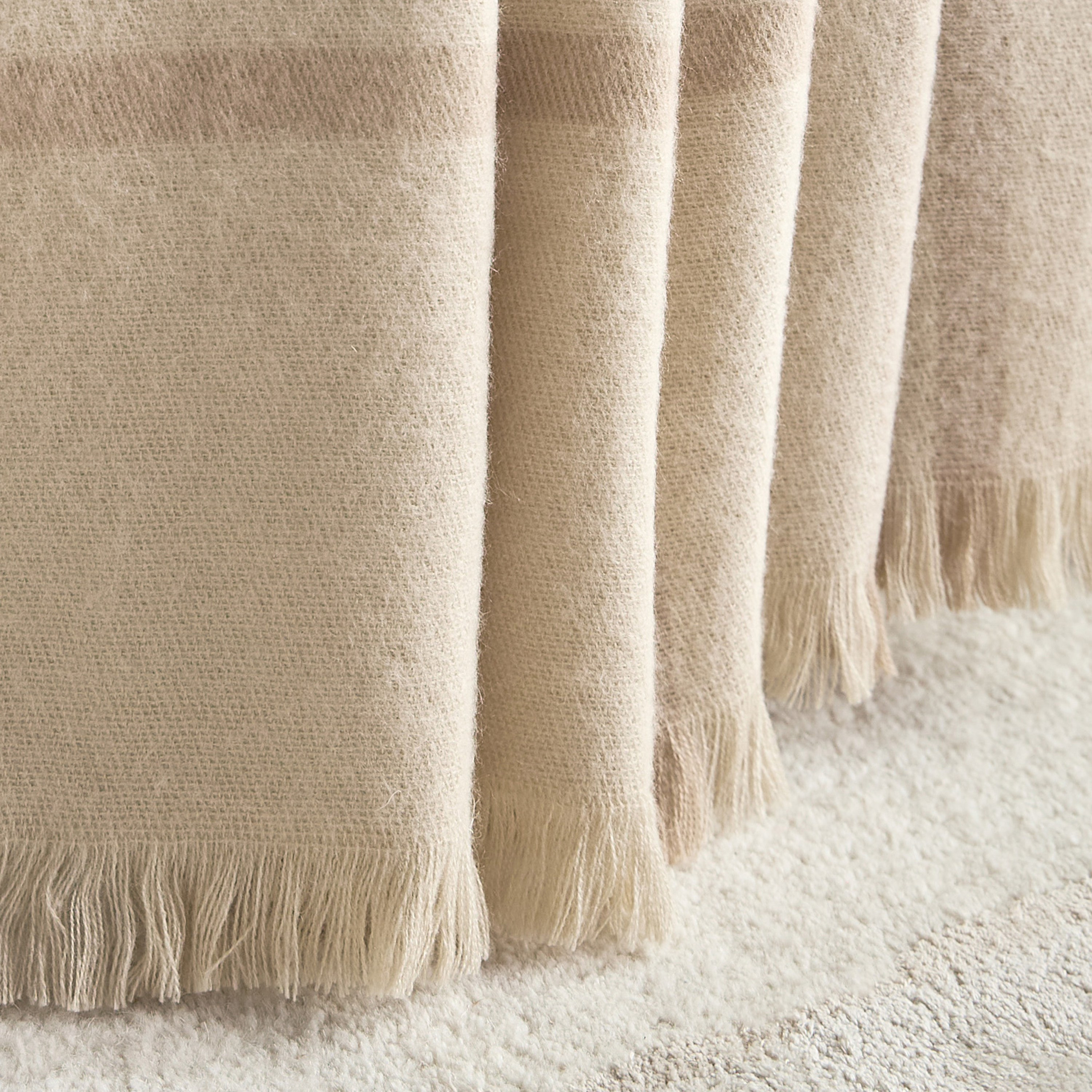 Mia Throw - 130x170 cm-household-cushionsandthrows-throwsandblankets-throws-image-2