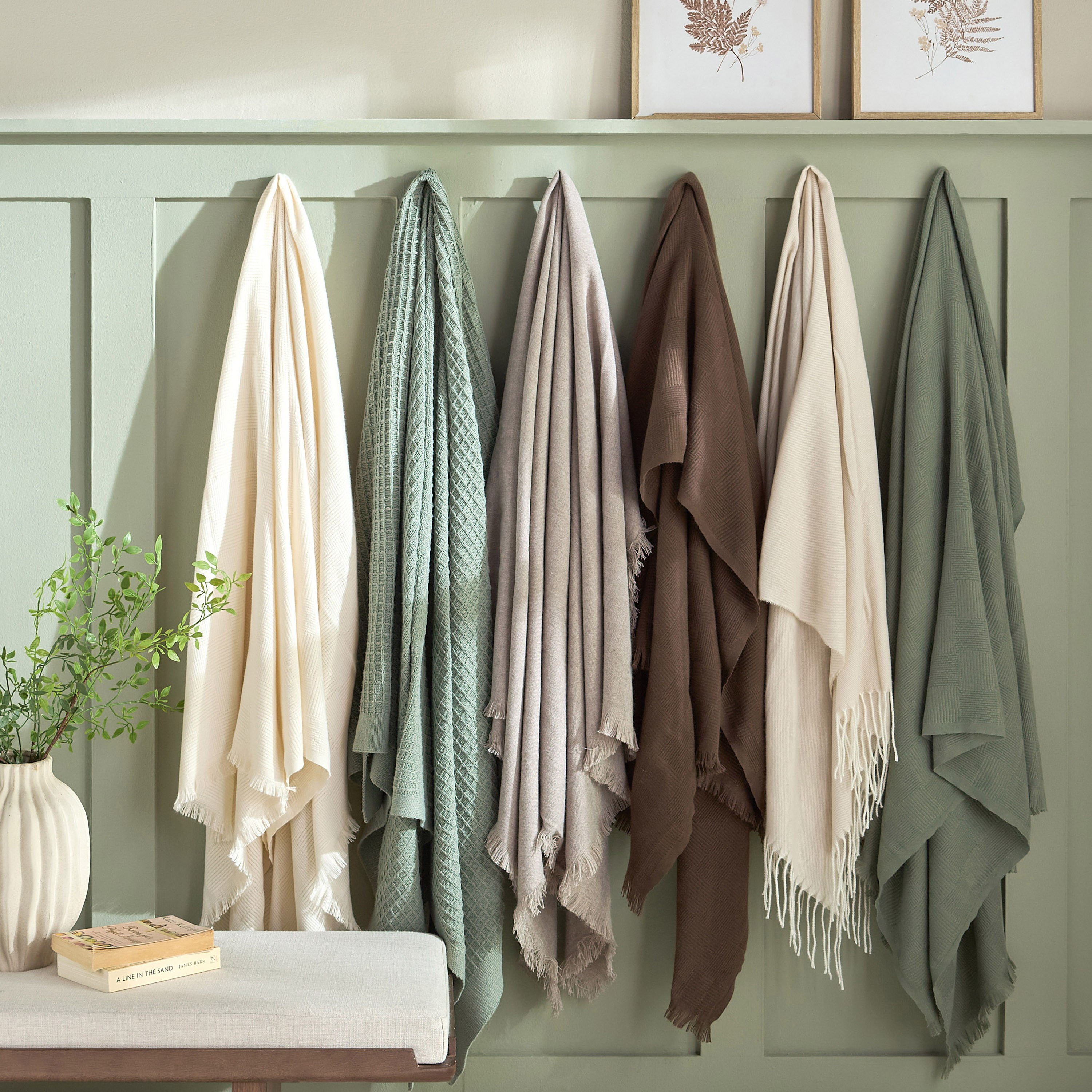 Lea Jacquard Throw - 130x170 cm-household-cushionsandthrows-throwsandblankets-throws-image-3