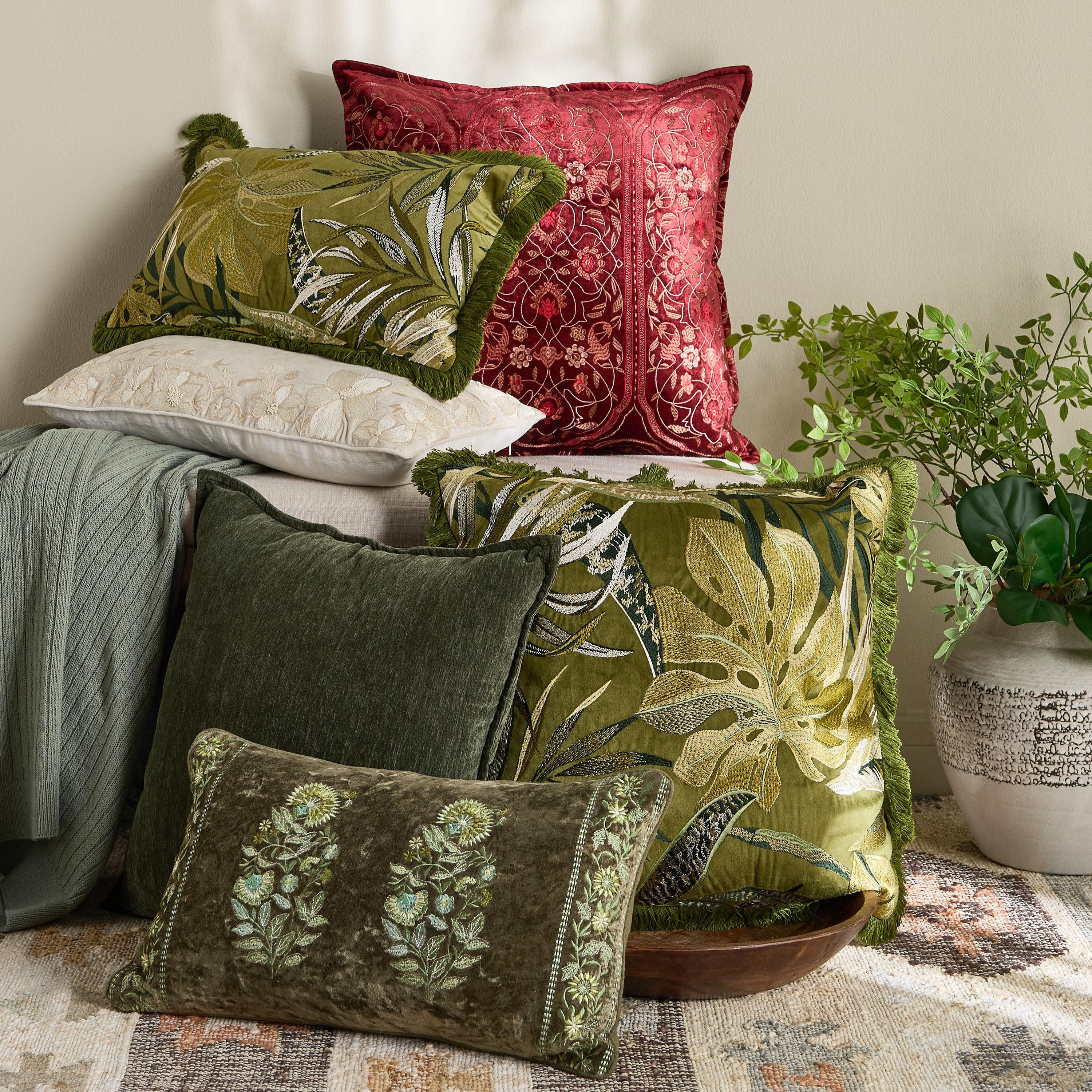 غطاء وسادة مخملي - جوز - 50x50 سم-household-cushionsandthrows-cushioncovers-image-4