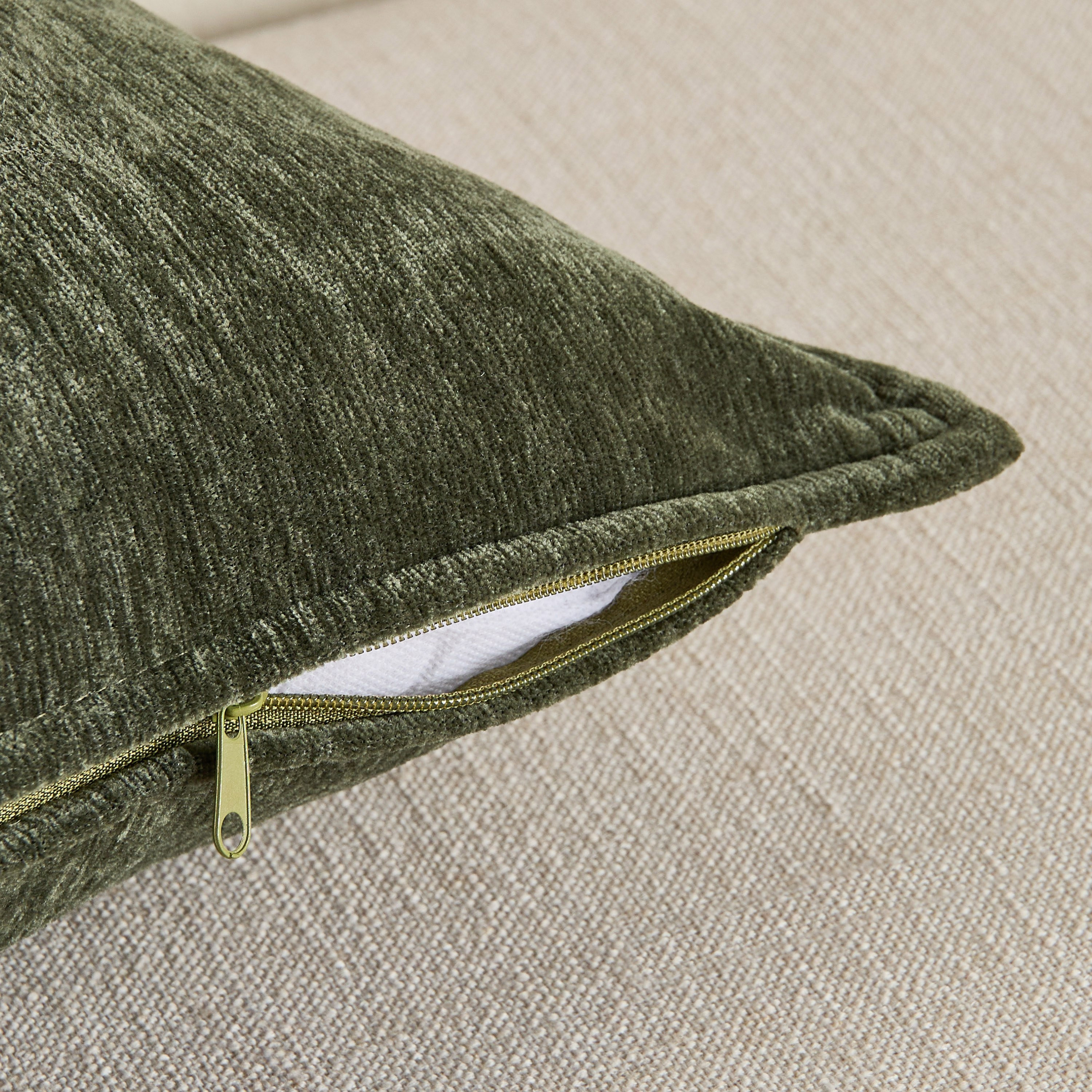 غطاء وسادة مخملي - جوز - 30x50 سم-household-cushionsandthrows-cushioncovers-image-3