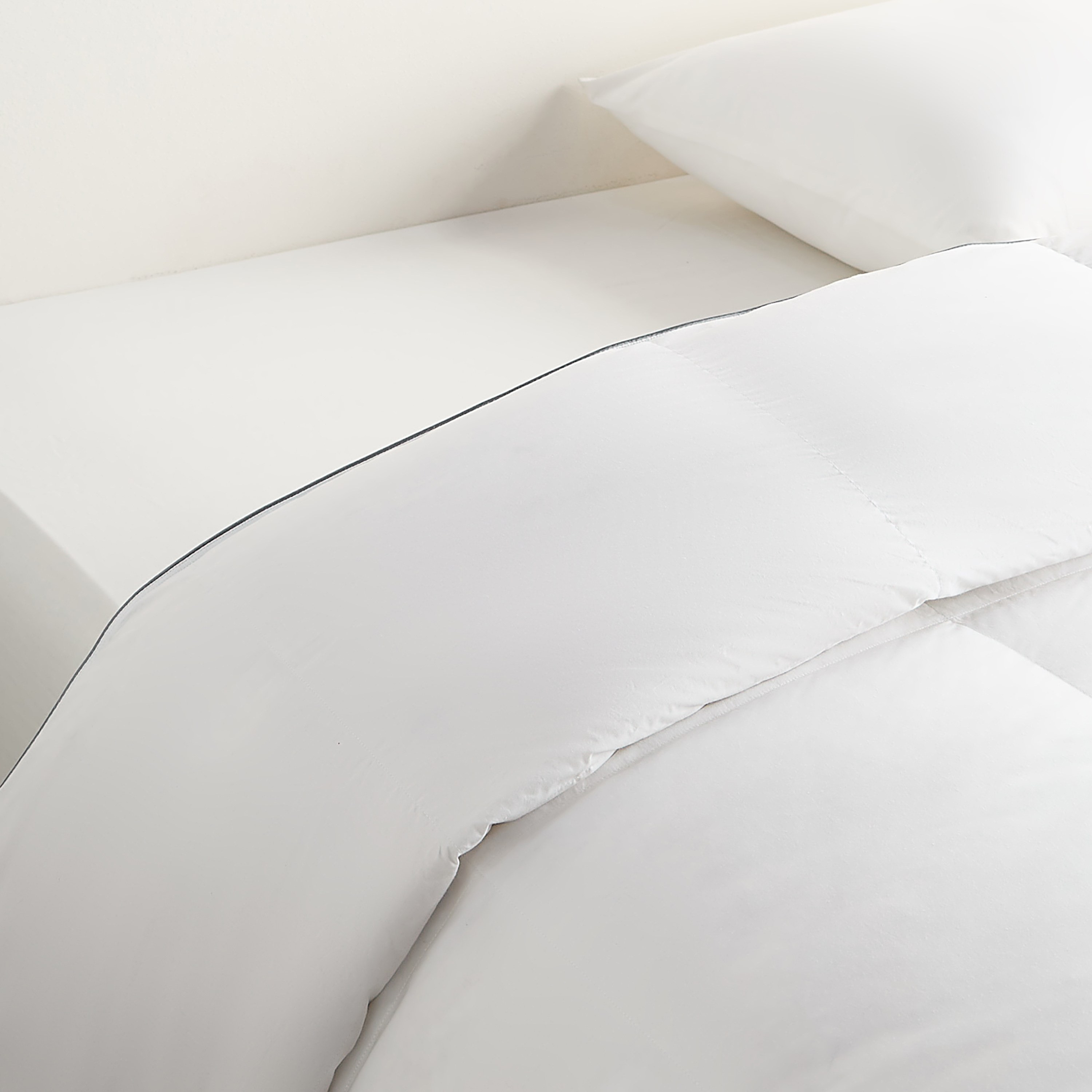 Hungarian Goose Down Extra Warm Queen Duvet - 200x200 cm-household-bedding-duvetandcovers-duvets-image-2