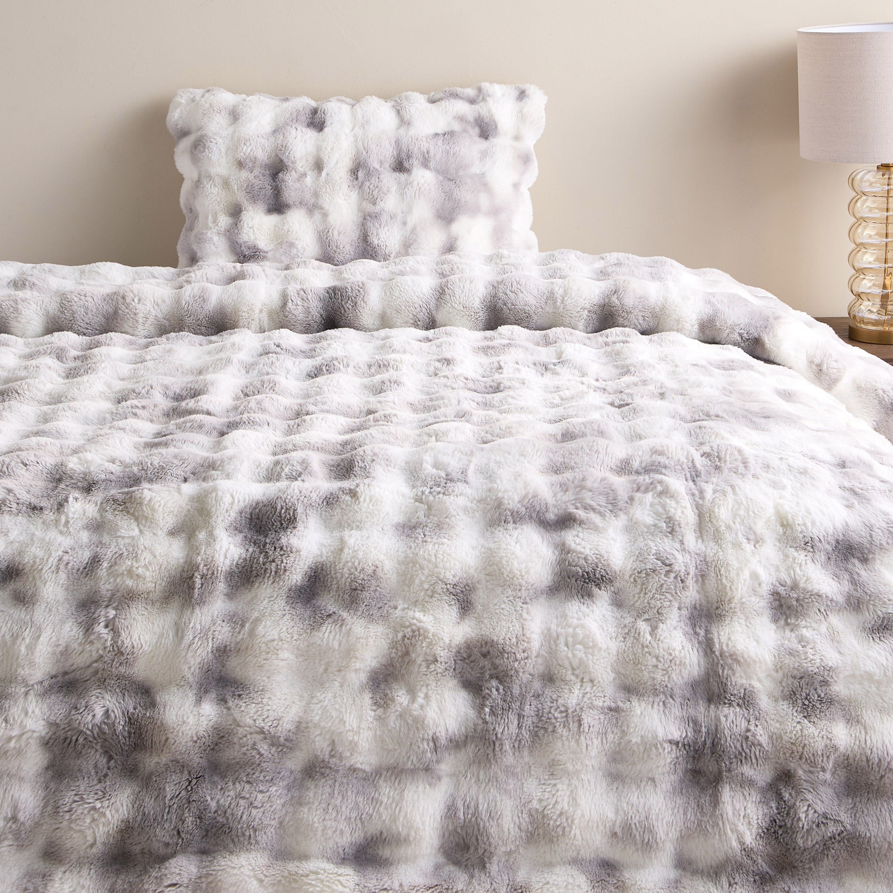 Diane Flannel 2-Piece Full Comforter Set - 160x240 cm-household-bedding-comfortersandbedspreads-comforters-image-2