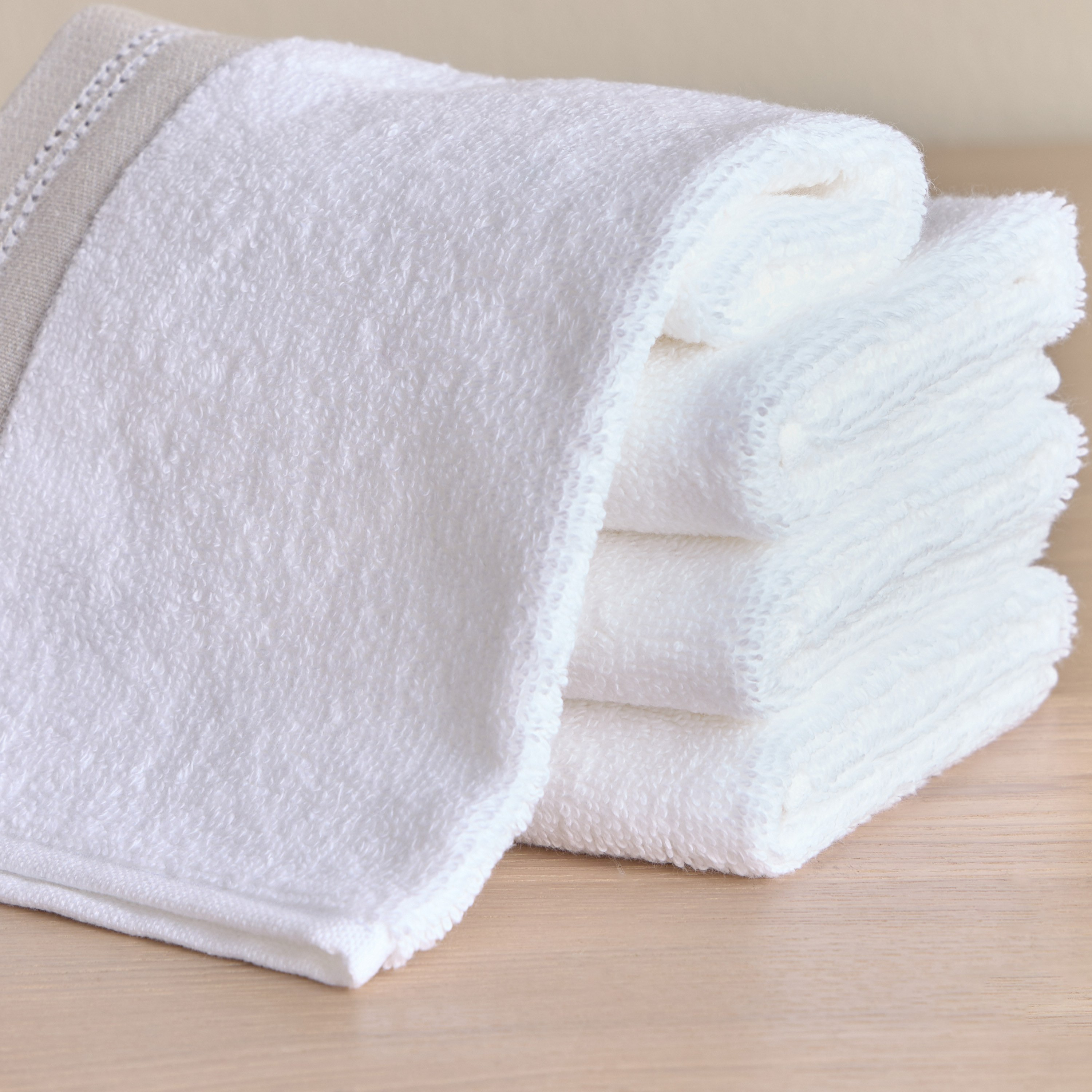 Velair 4-Piece 650 GSM Portuguese Cotton Fingertip Towel Set - 30x30 cm-household-bathandlaundry-bathlinen-towels-image-2