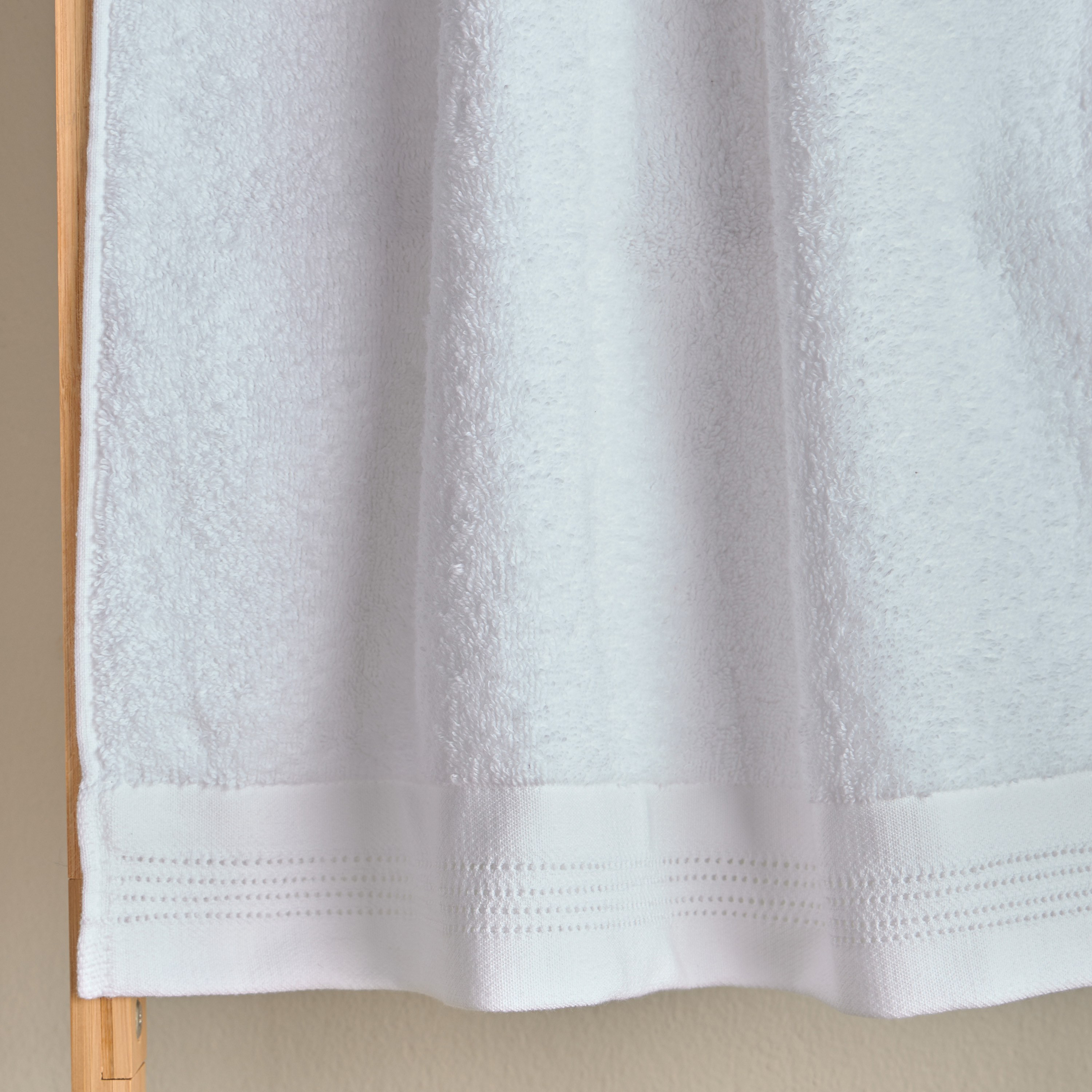 Velair 650 GSM Portuguese Cotton Hand Towel - 50x90 cm-household-bathandlaundry-bathlinen-towels-image-3