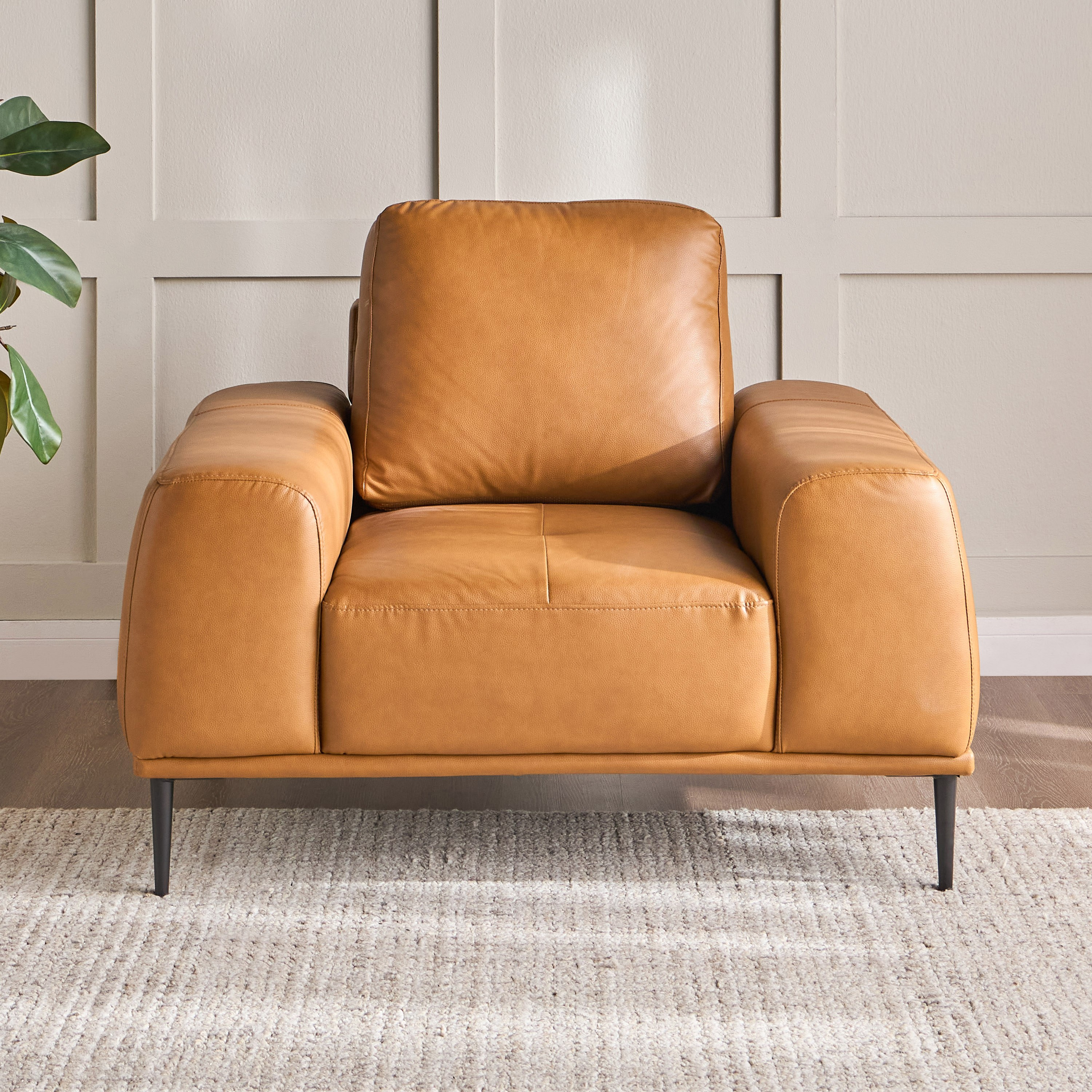 كرسي جلد صناعي بمساند ذراعين - إيدين-furniture-sofaandseating-armchairs-image-2