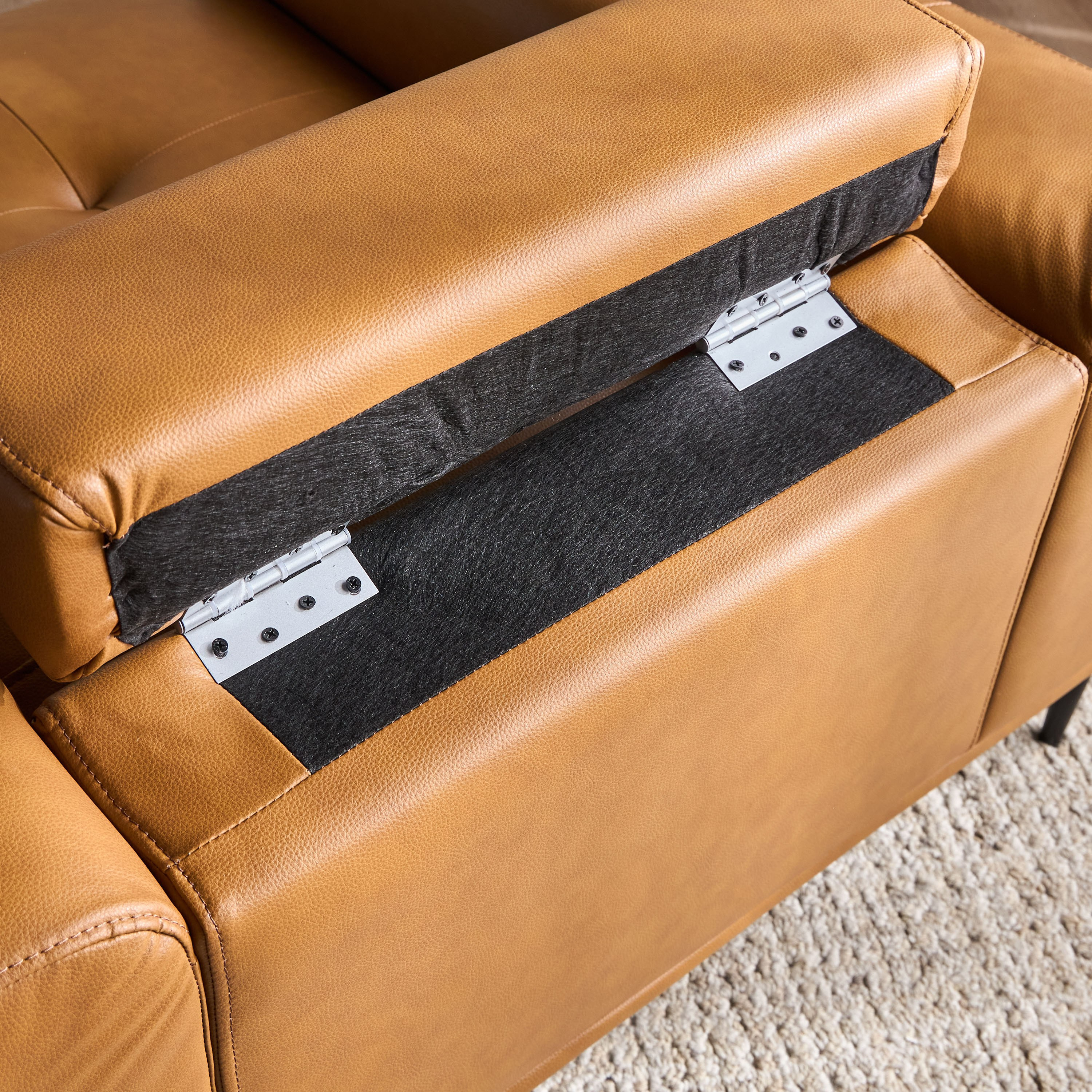 كرسي جلد صناعي بمساند ذراعين - إيدين-furniture-sofaandseating-armchairs-image-5